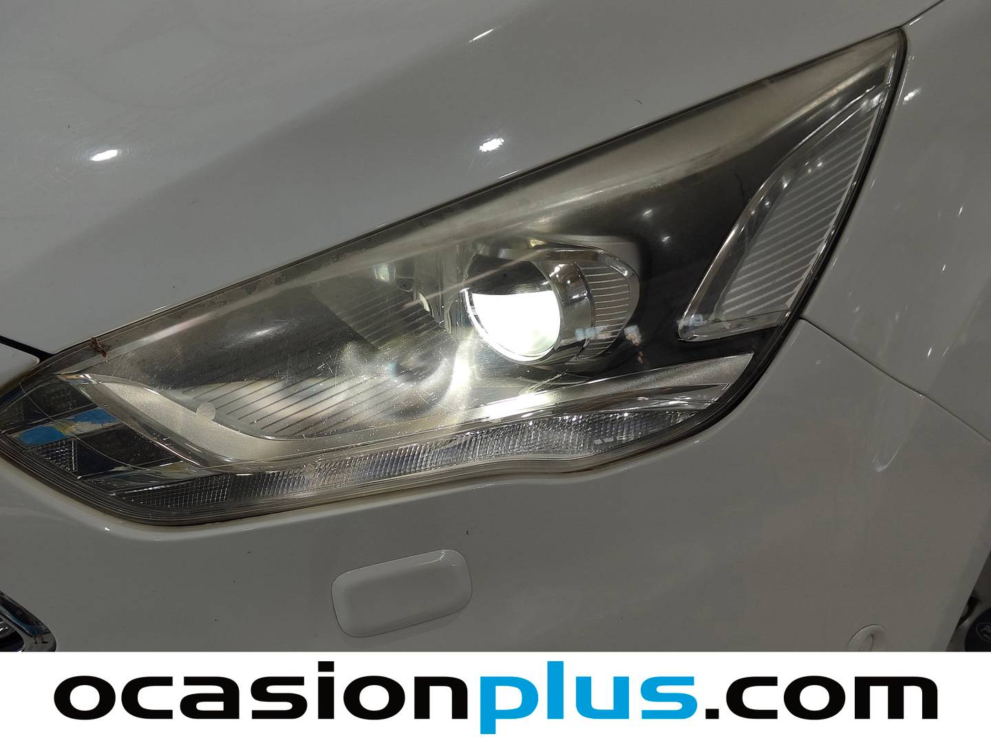 Acabados Ford C-Max Ford C-Max 1.5 EcoBoost Titanium (150 CV)
