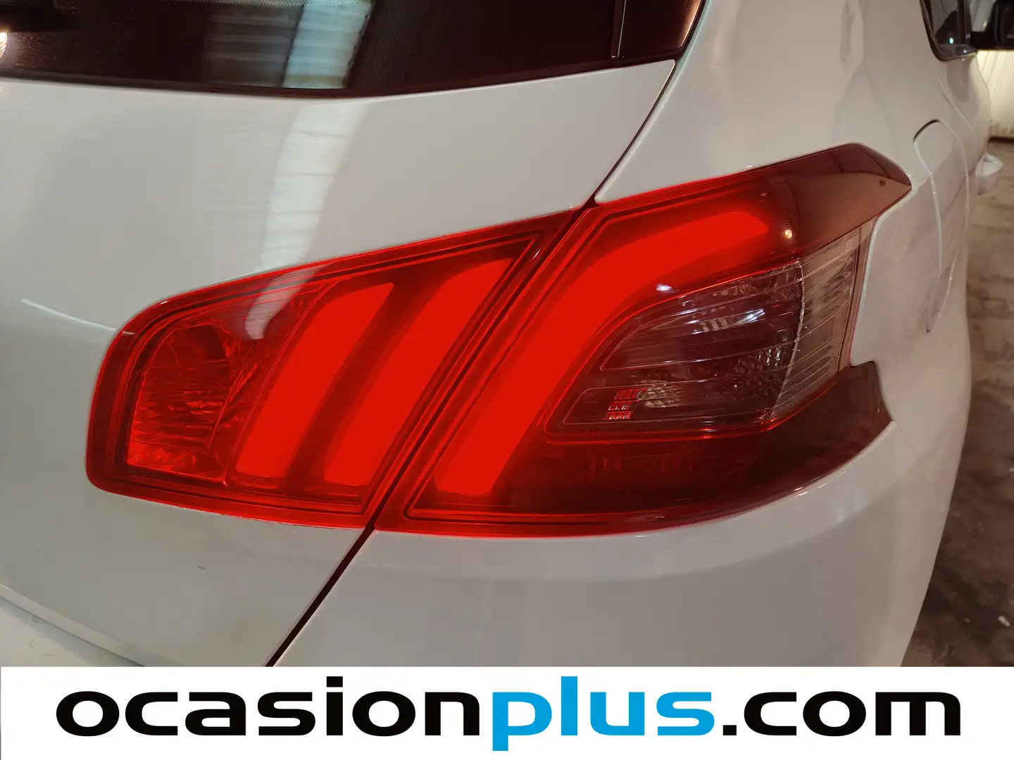 Foto Peugeot 308 Peugeot 308 BlueHDi 100 Access (100 CV)