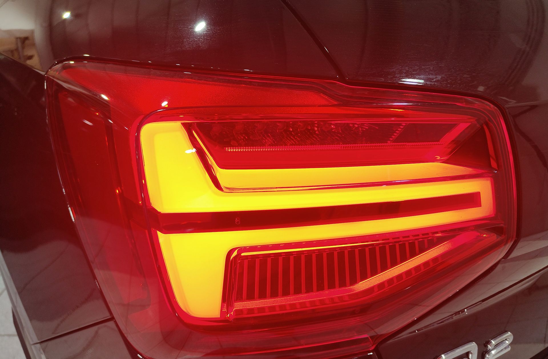 Audi Q2 Adrenalin 35 TDI S tronic Pack S-line - foto 19