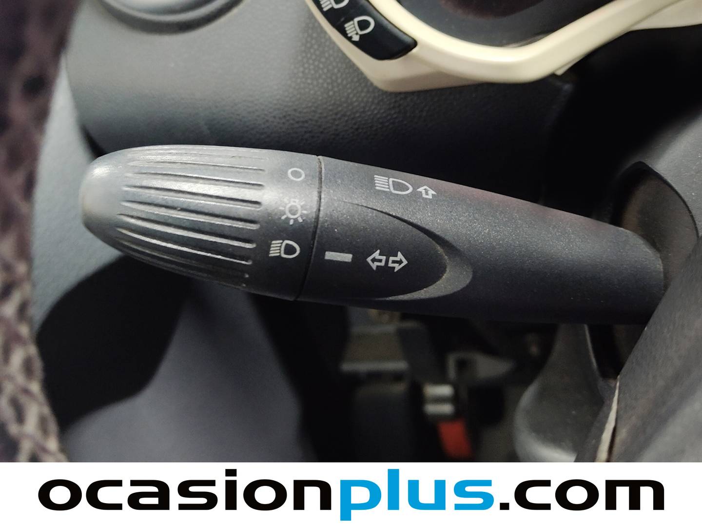 Equipamiento del Ford Ka Ford Ka 1.20 Titanium+ (69 CV)