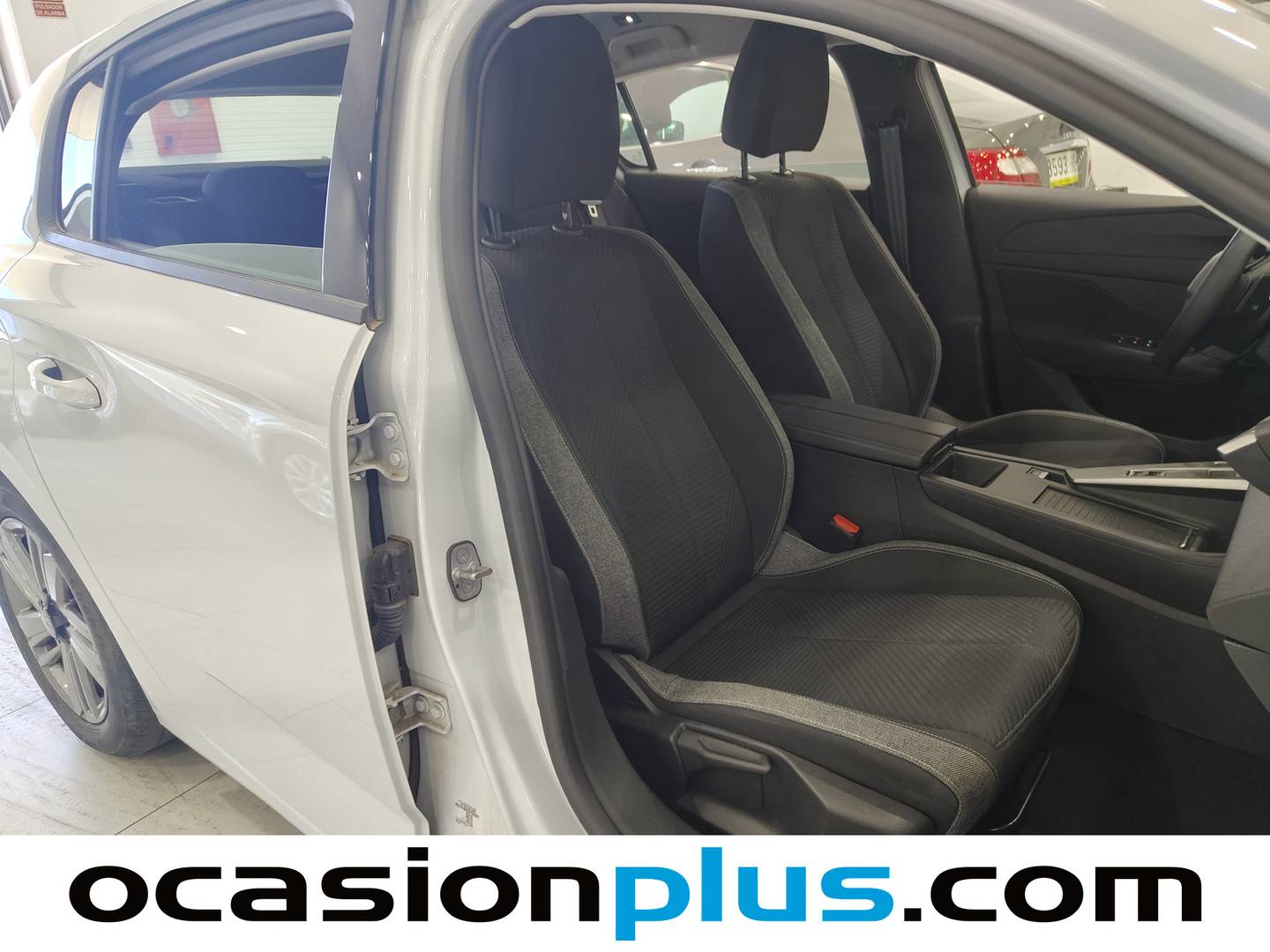 Foto Peugeot 308 Peugeot 308 PureTech 130 S&S Active Pack EAT8  (130 CV)