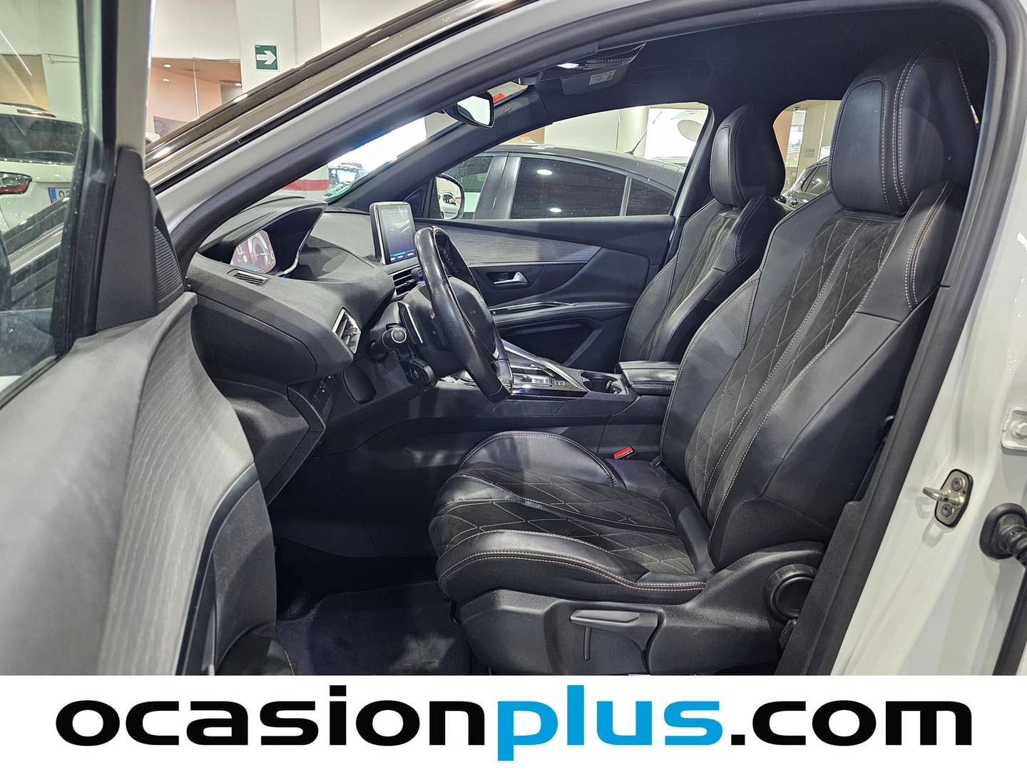 Foto Peugeot 3008 Peugeot 3008 BlueHDi 180 S&S GT EAT6 (180 CV)