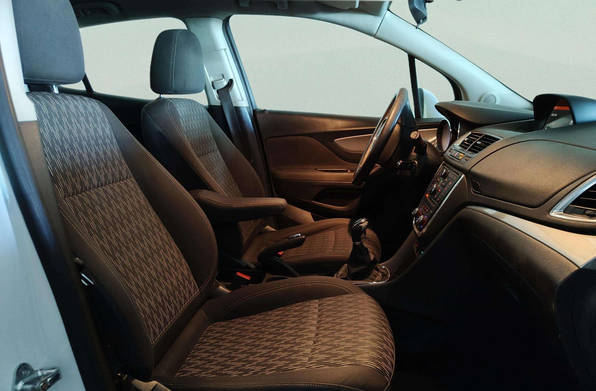 Opel Mokka 1.7 CDTi Selective 4x2 - foto 16