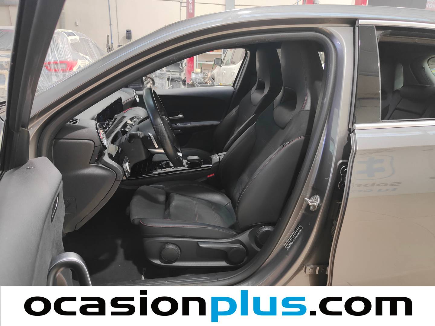 Foto asientos delanteros Mercedes Clase A Mercedes Clase A 180 d (116 CV) Pack AMG