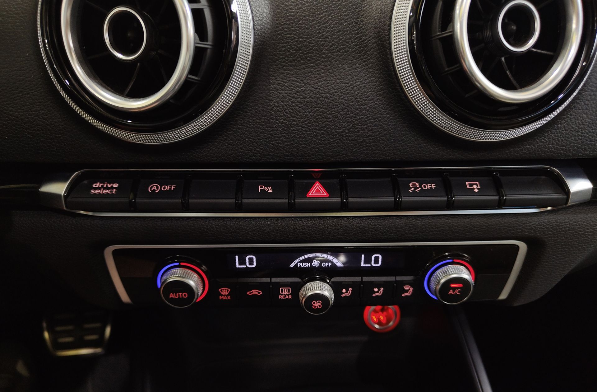 Audi A3 RS3 Sportback 2.5 TFSI quattro S tronic - foto 33