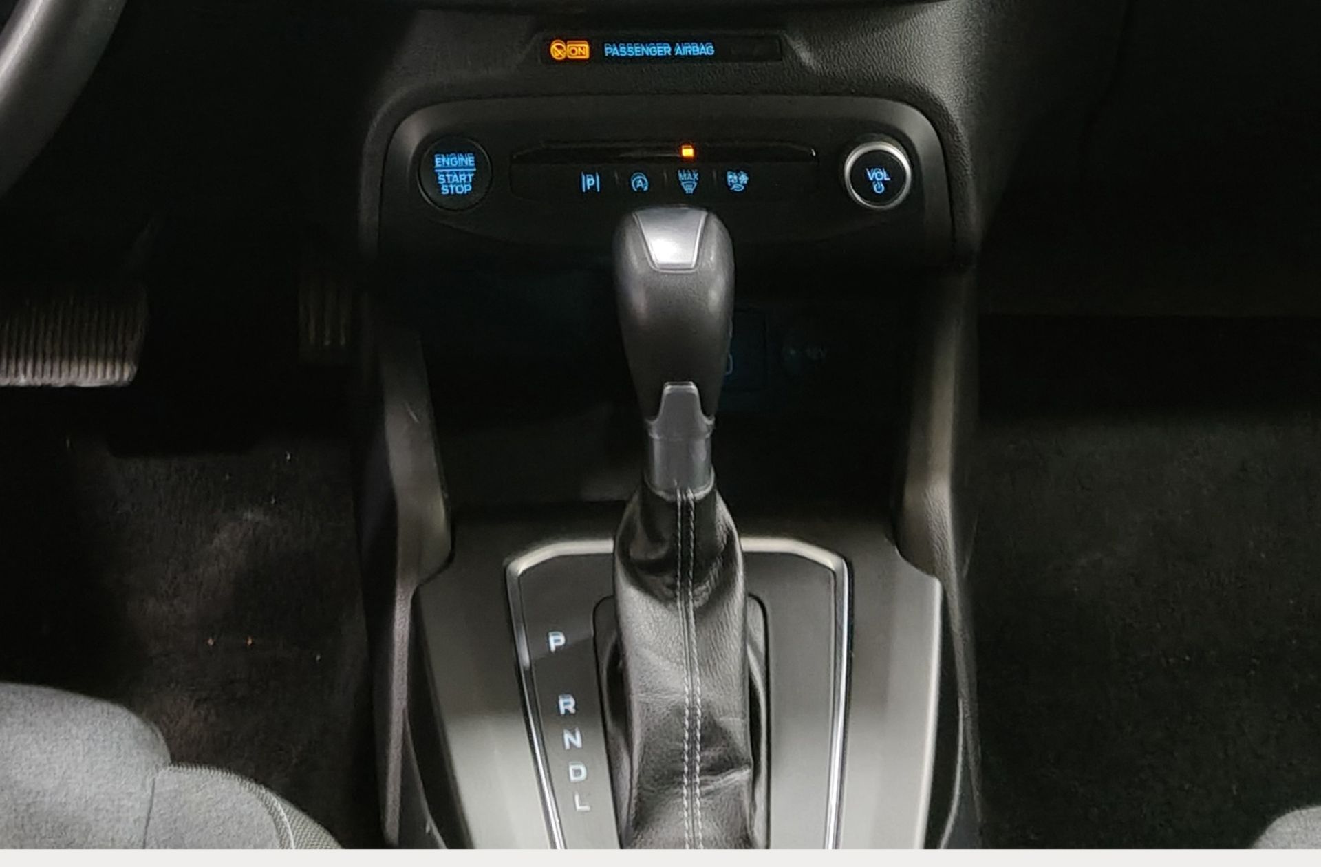 Ford Focus 1.0 EcoBoost MHEV Active - foto 6
