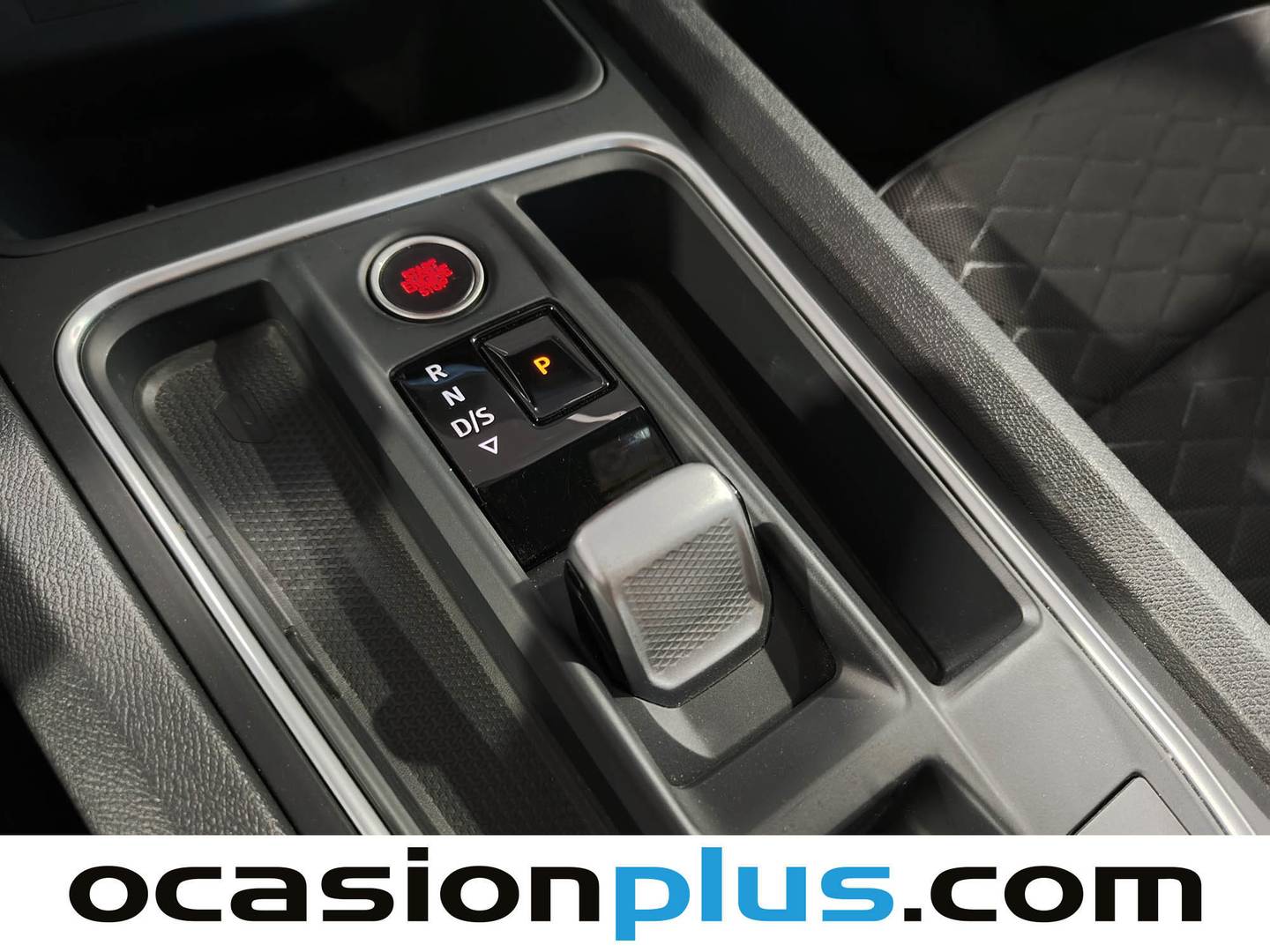 Equipamiento del Seat León Seat León ST 2.0 TDI S&S FR Go L DSG (150 CV)