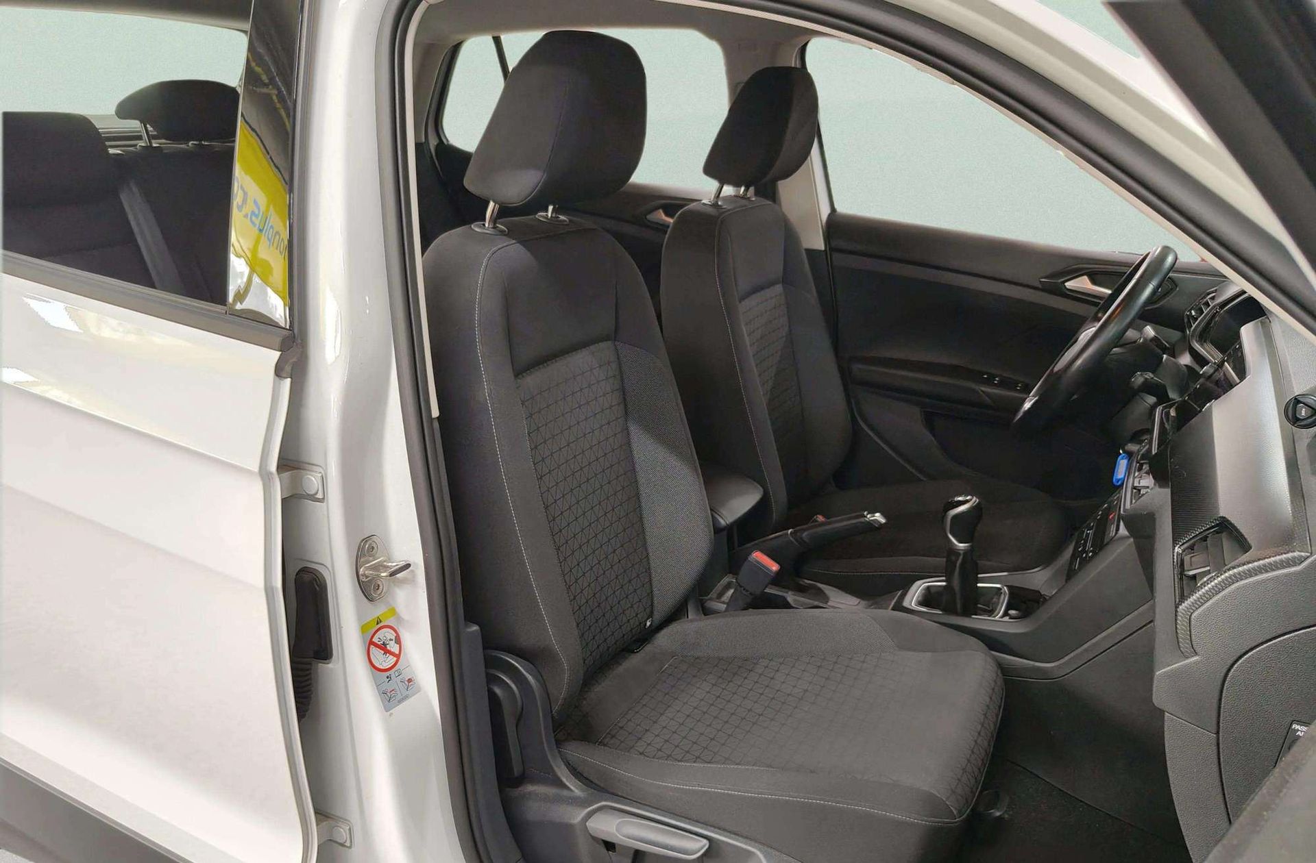 Volkswagen T-Cross Advance 1.0 TSI - foto 15