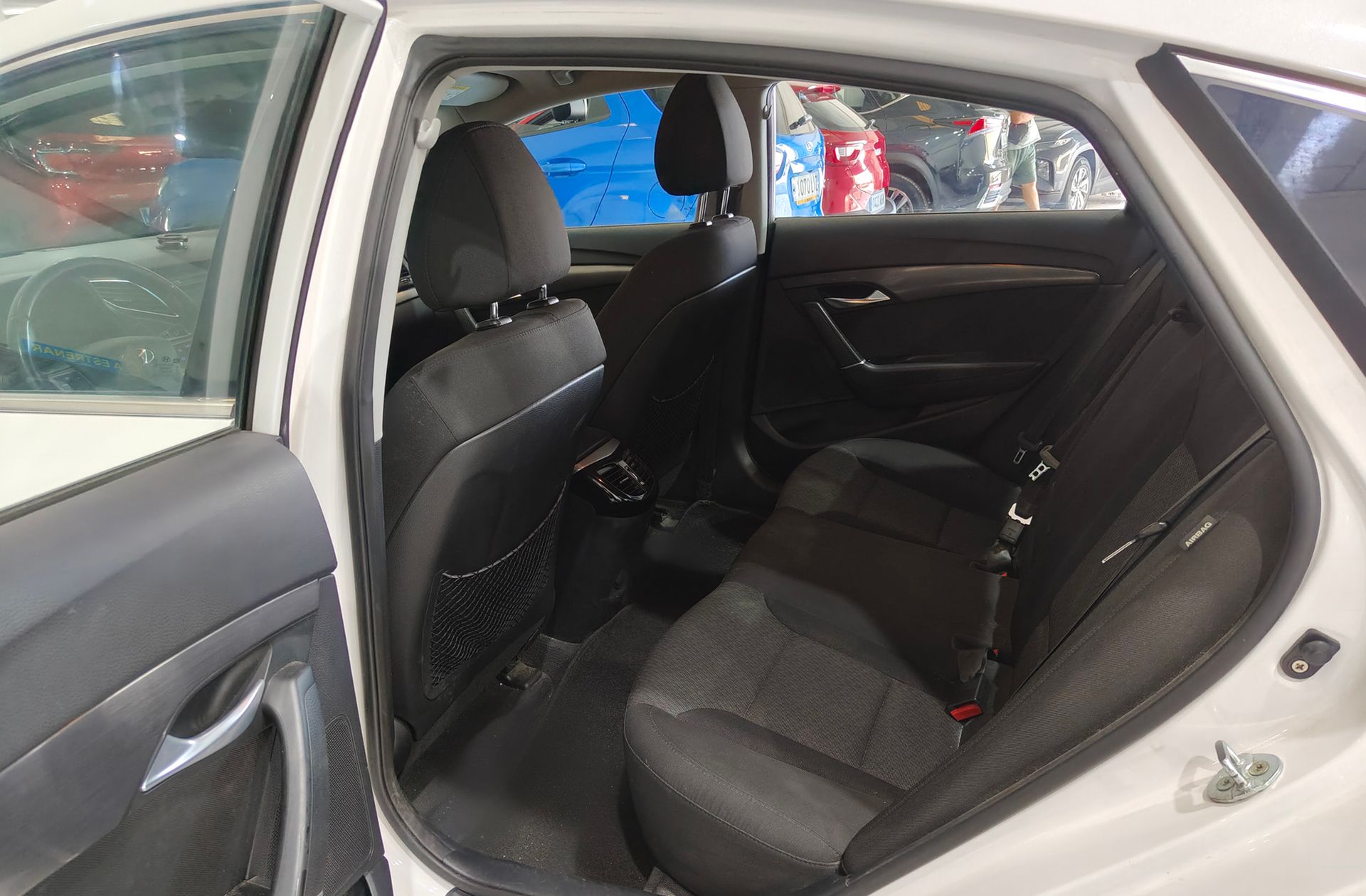 Hyundai i40 1.7 CRDi BlueDrive Tecno - foto 14