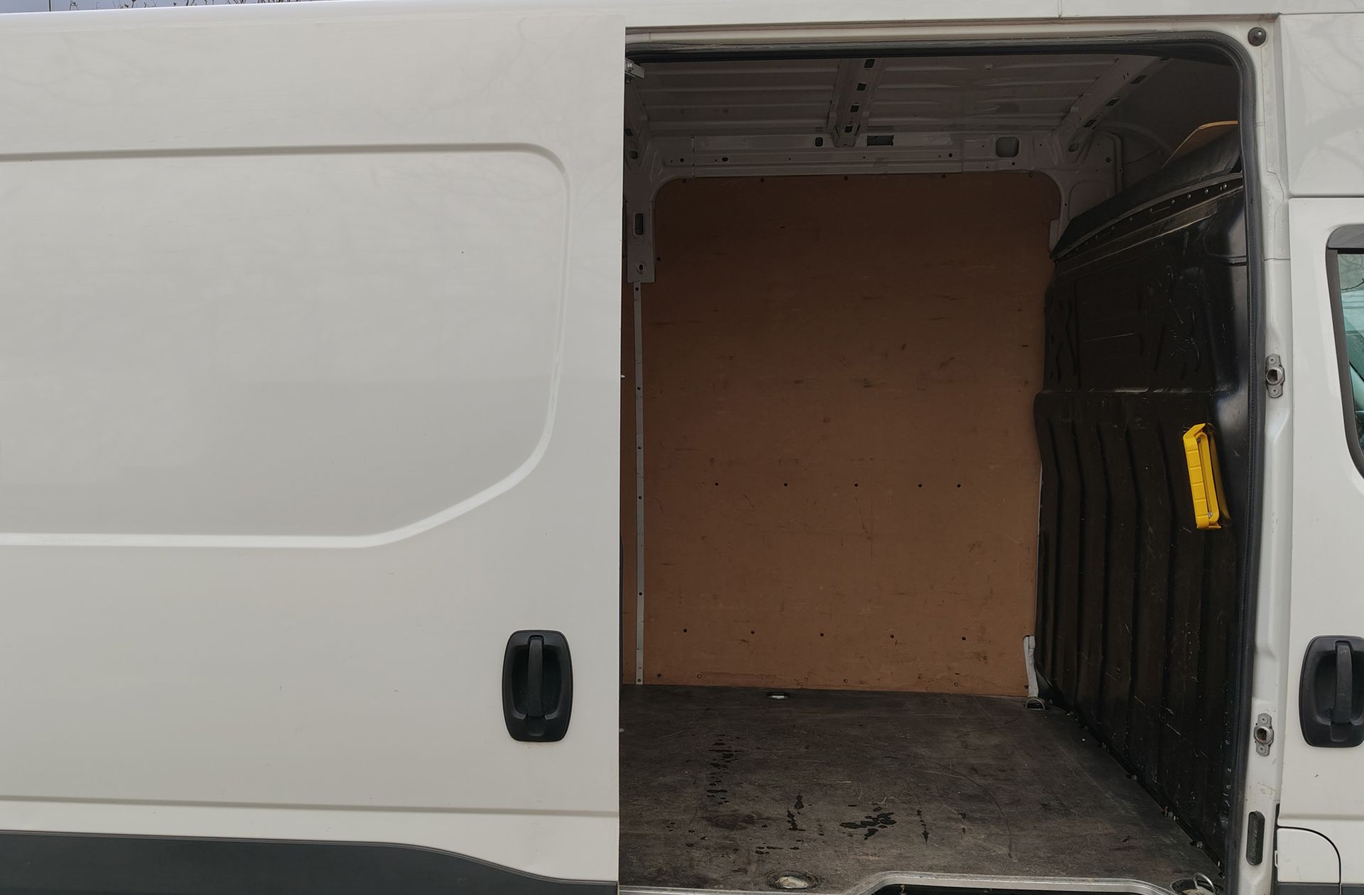 Iveco Daily Furgon 35S 16 V 3520L/H2 - foto 12