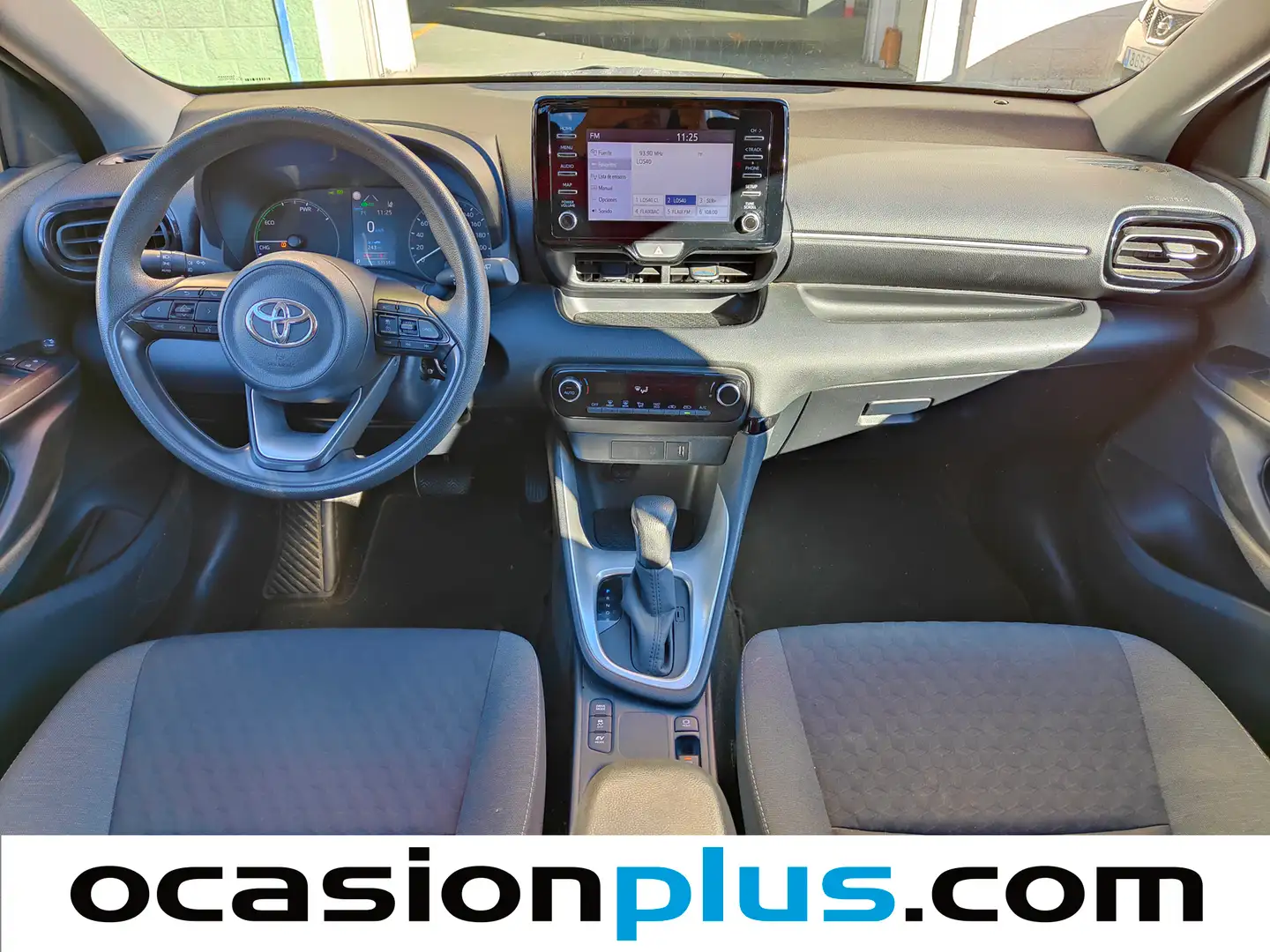 Foto Toyota Yaris Toyota Yaris 120H Business Plus (116 CV)