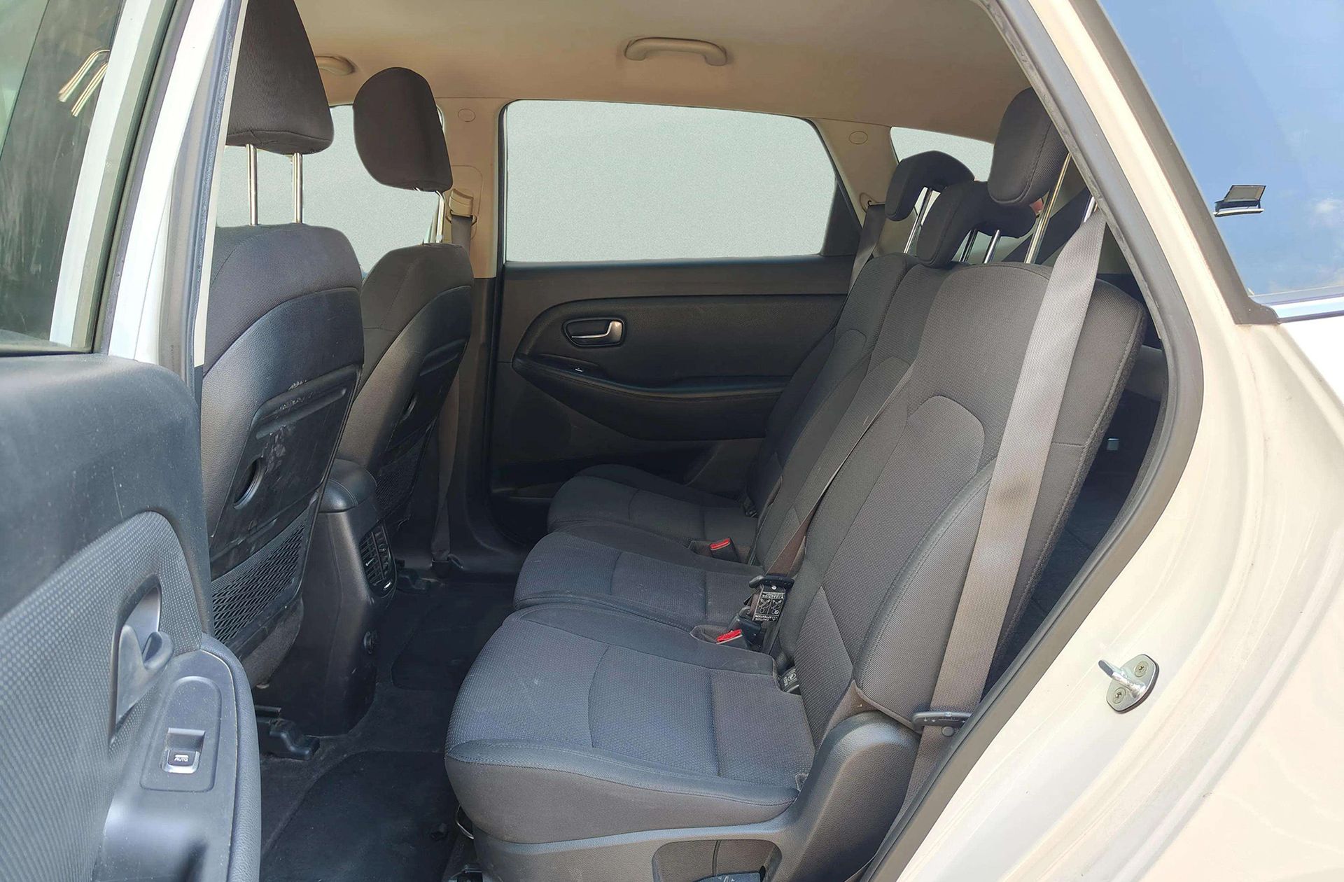 Kia Carens 1.7 CRDi VGT Eco-Dynamic Drive - foto 9