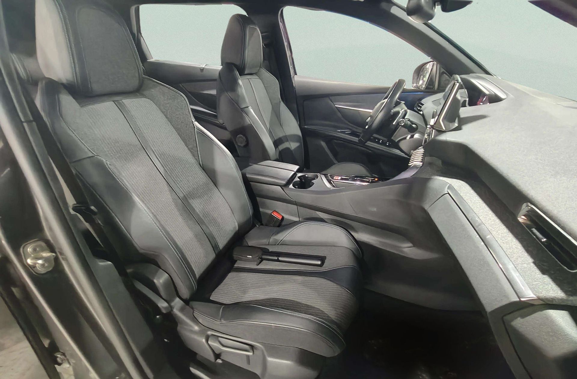 Peugeot 5008 PureTech 130 Allure Pack EAT8 7 plazas - foto 22