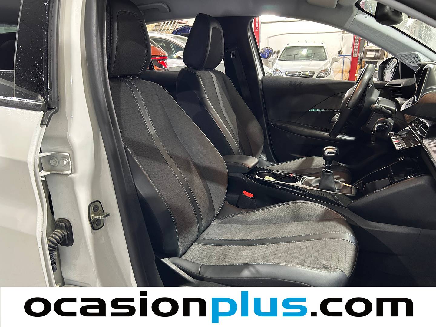 Peugeot 208 Peugeot 208 PureTech 100 Allure  (100 CV) manual