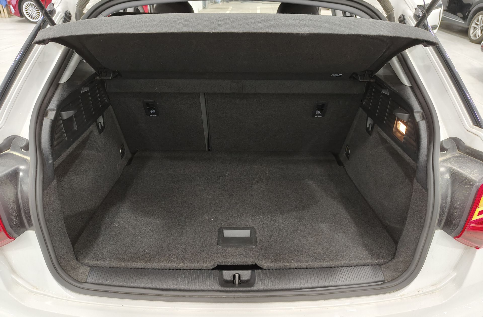 Audi Q2 Advanced 30 TDI - foto 16