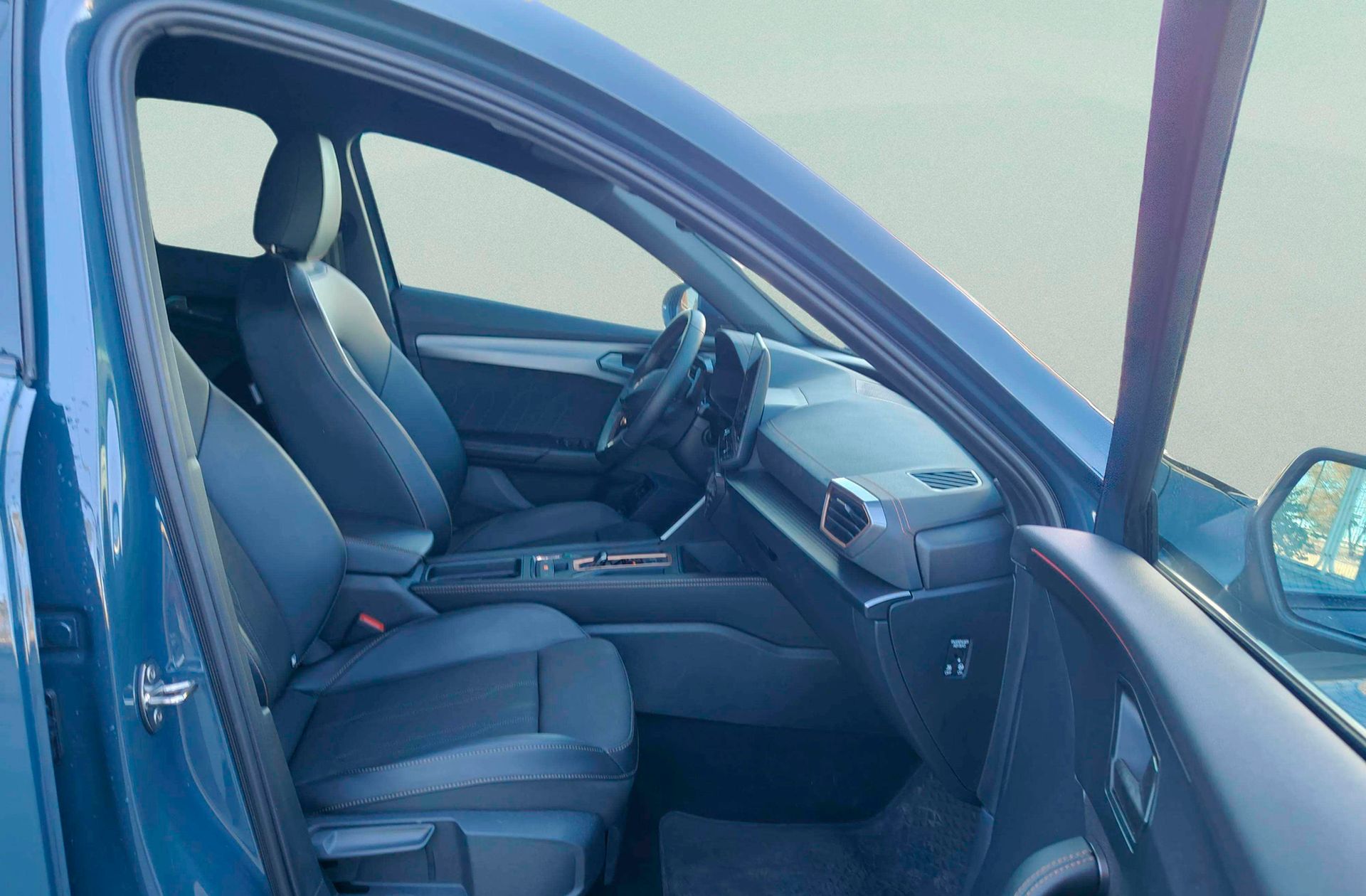 Cupra Formentor 1.5 TSI e-Hybrid DSG - foto 22