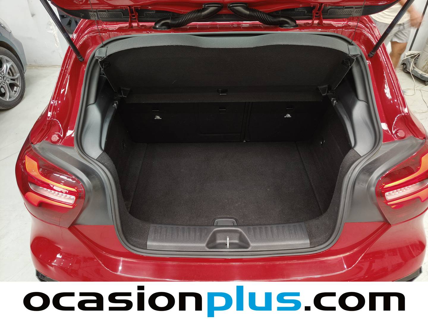 Fotos maletero Mercedes Clase A Mercedes-Benz Clase A 200 d (136 CV) Pack AMG