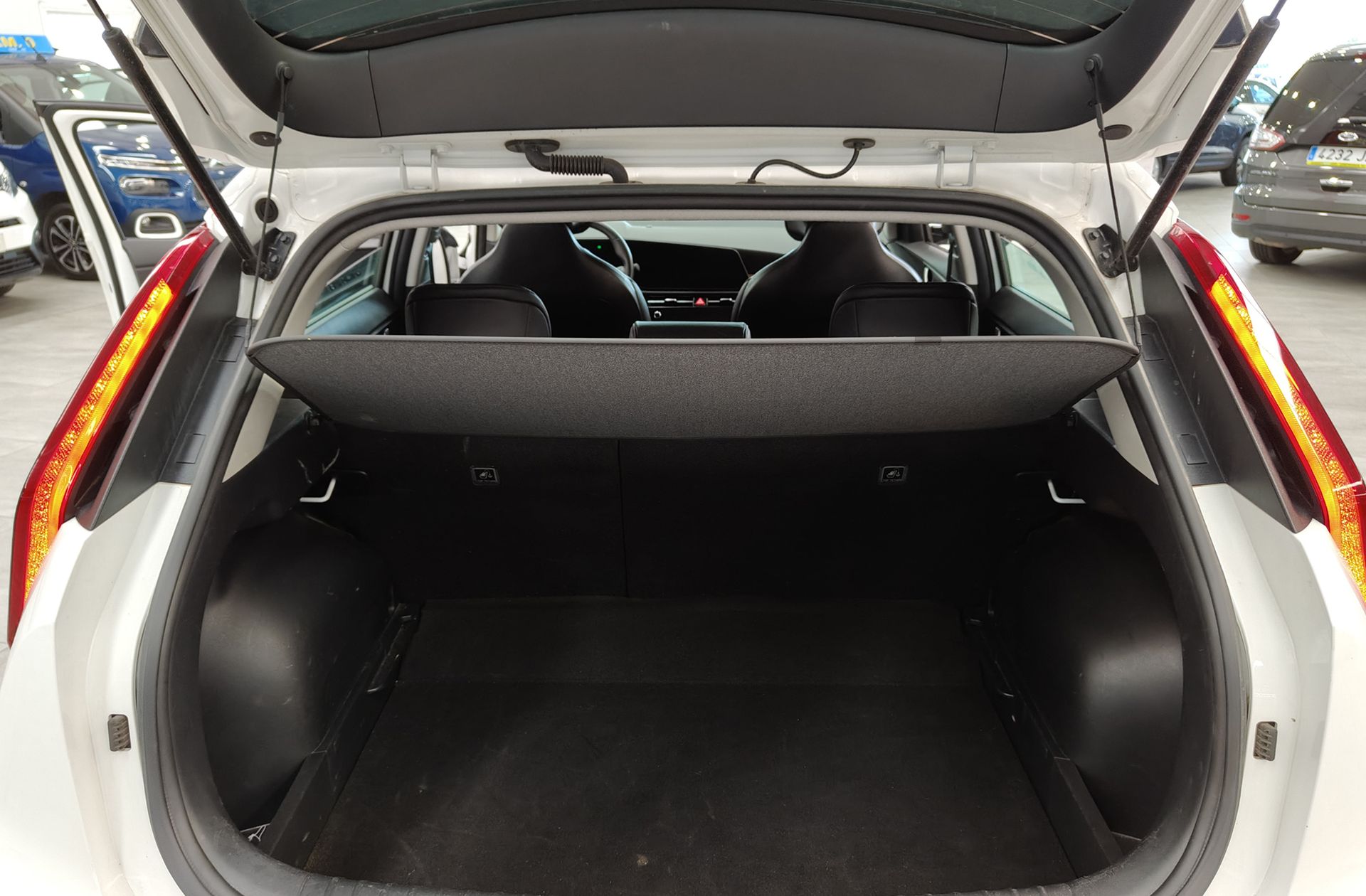 Kia Niro 1.6 GDi HEV Híbrido Drive - foto 17