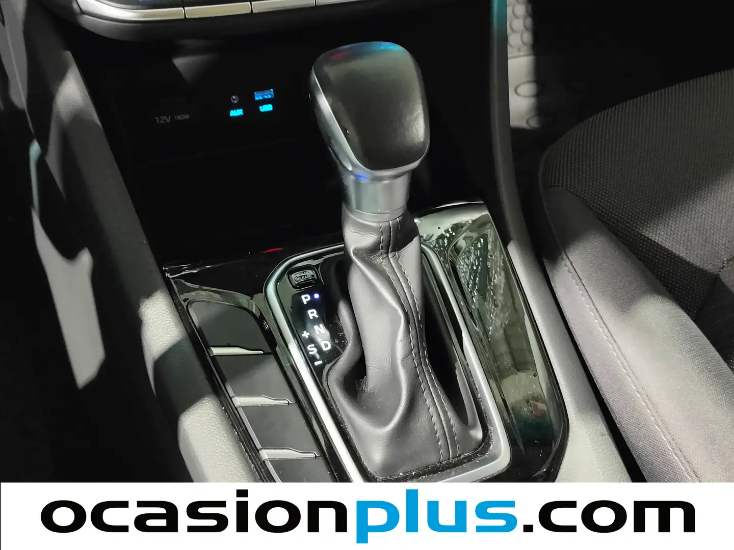 Foto Hyundai IONIQ Hyundai Ioniq 1.6 GDI HEV Klass Nav DCT (141 CV)