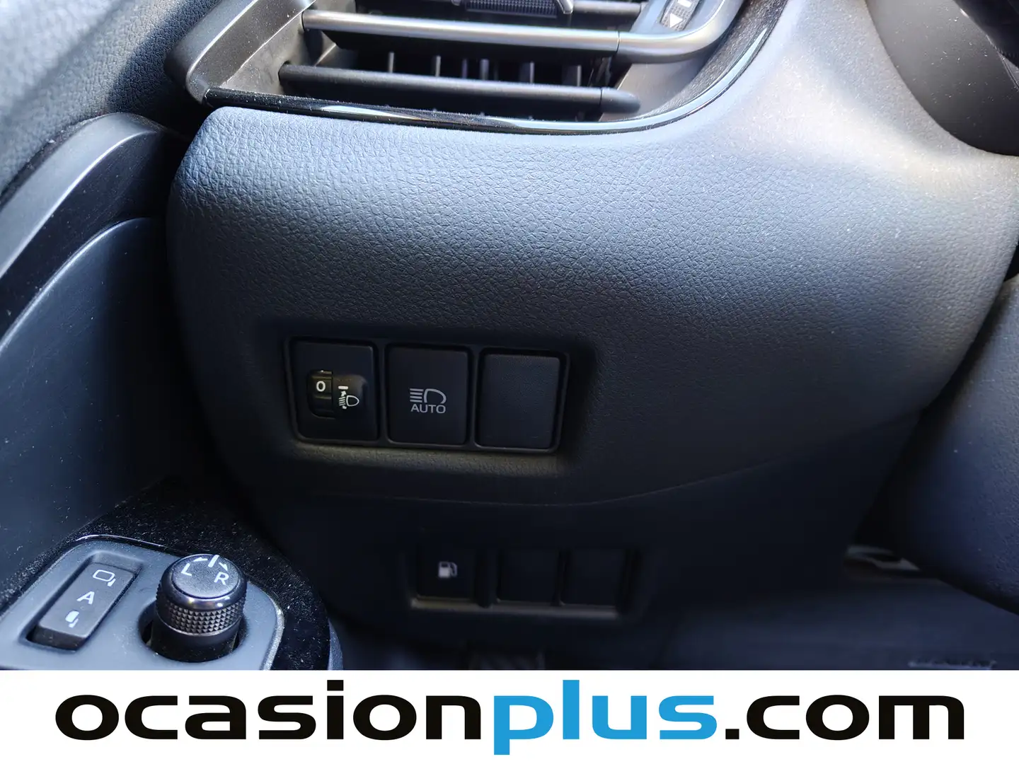 Foto Toyota C-HR Toyota C-HR 1.8 125H Advance (122 CV)