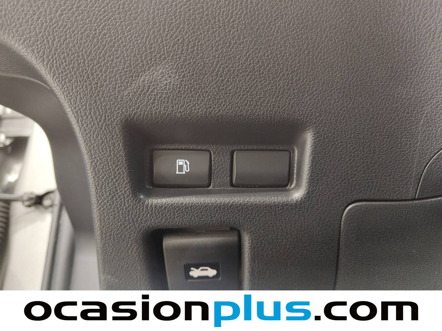 Foto Lexus UX Lexus UX 250h Business 2WD (184 CV)