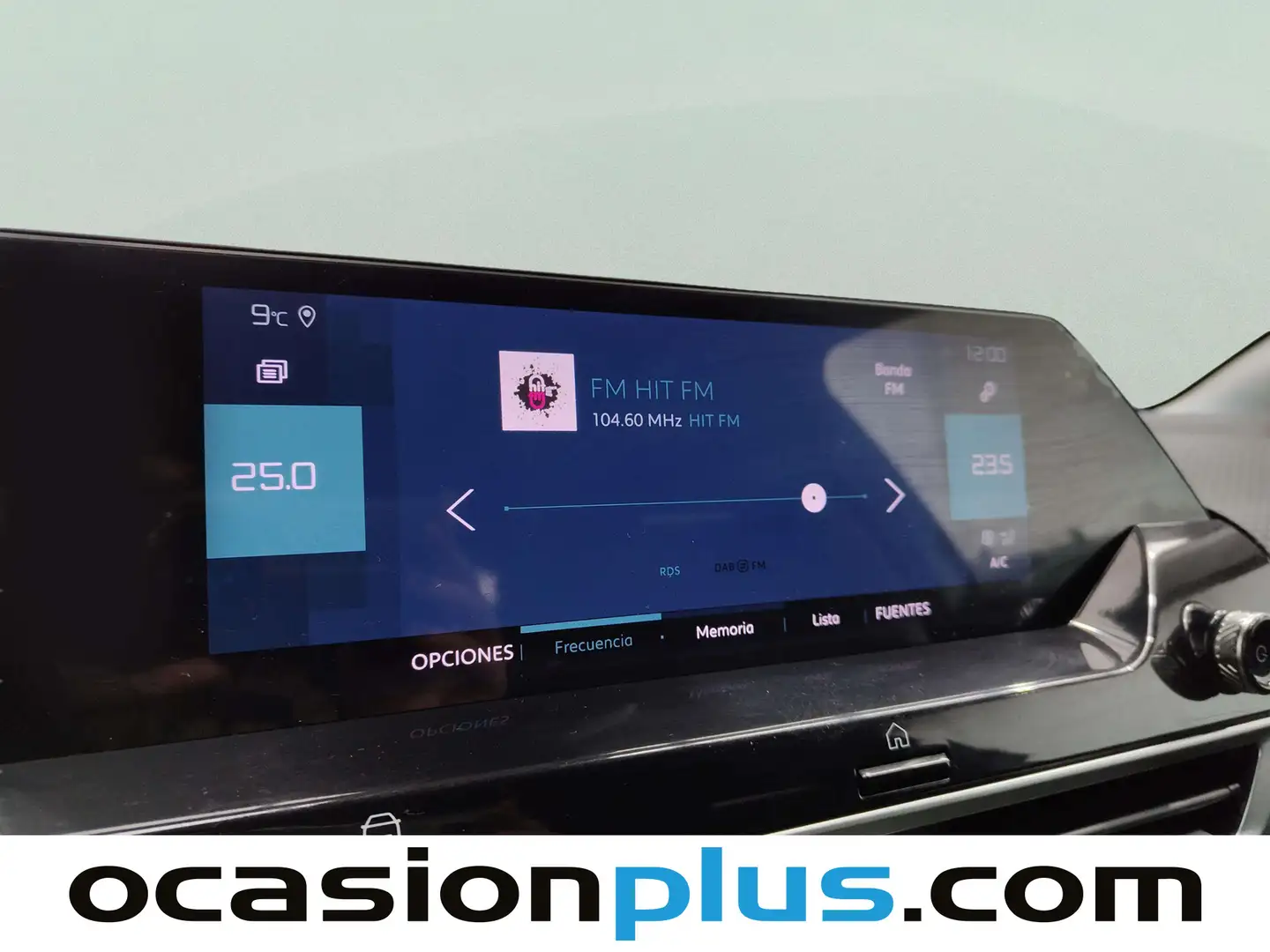 Foto Citroën ë-C4 Citroen ë-C4 eléctrico 50kWh Shine (136 CV)