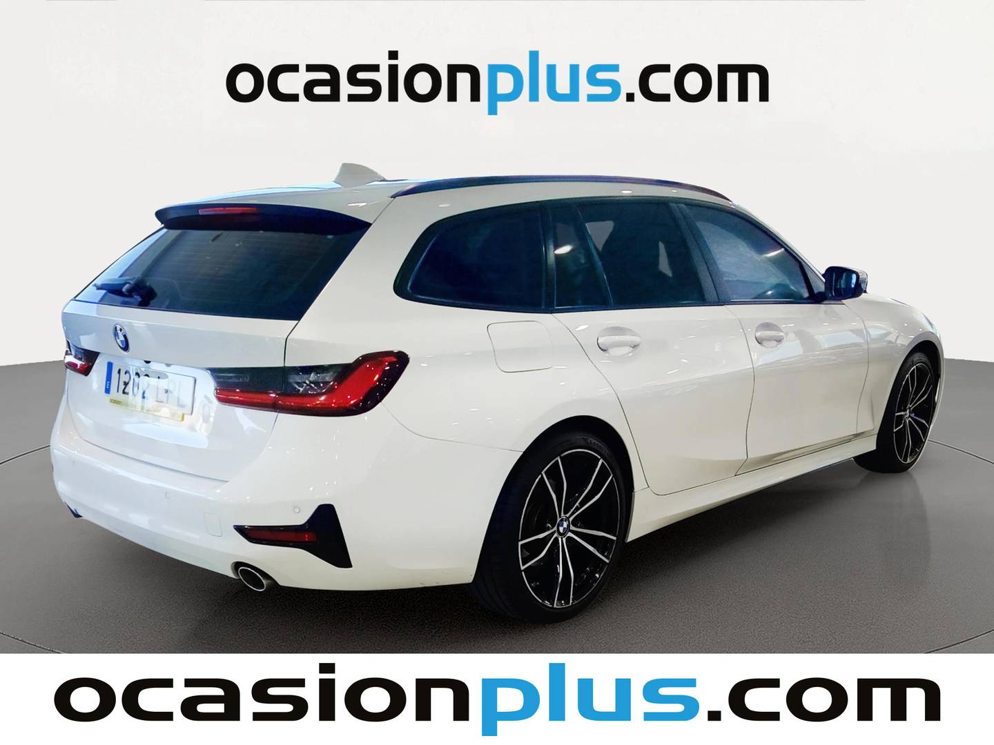 Foto trasera BMW Serie 3 BMW Serie 3 318d Touring (150 CV) derecha