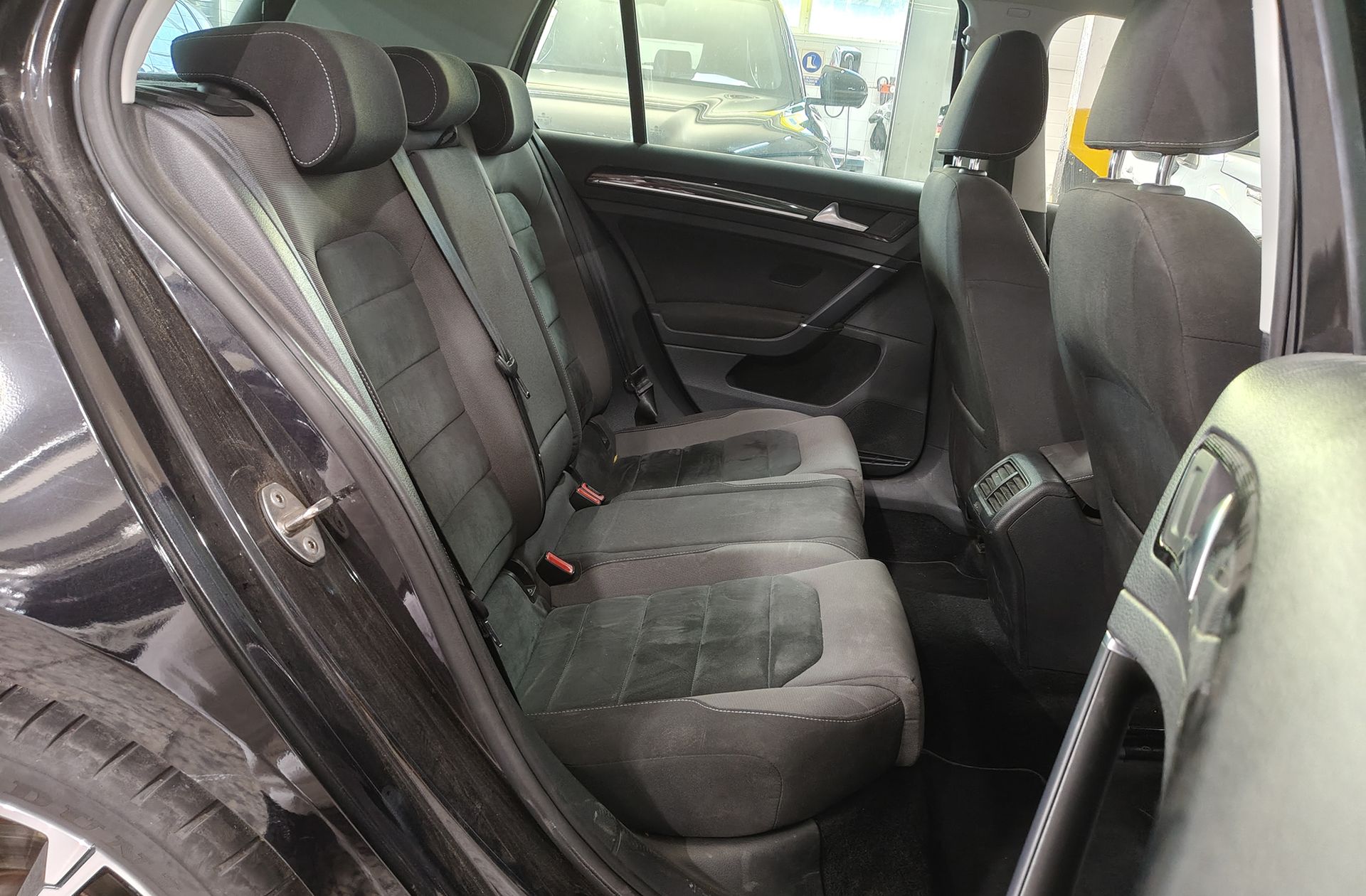 Volkswagen Golf Sport 2.0 TDI DSG Pack R-Line - foto 17