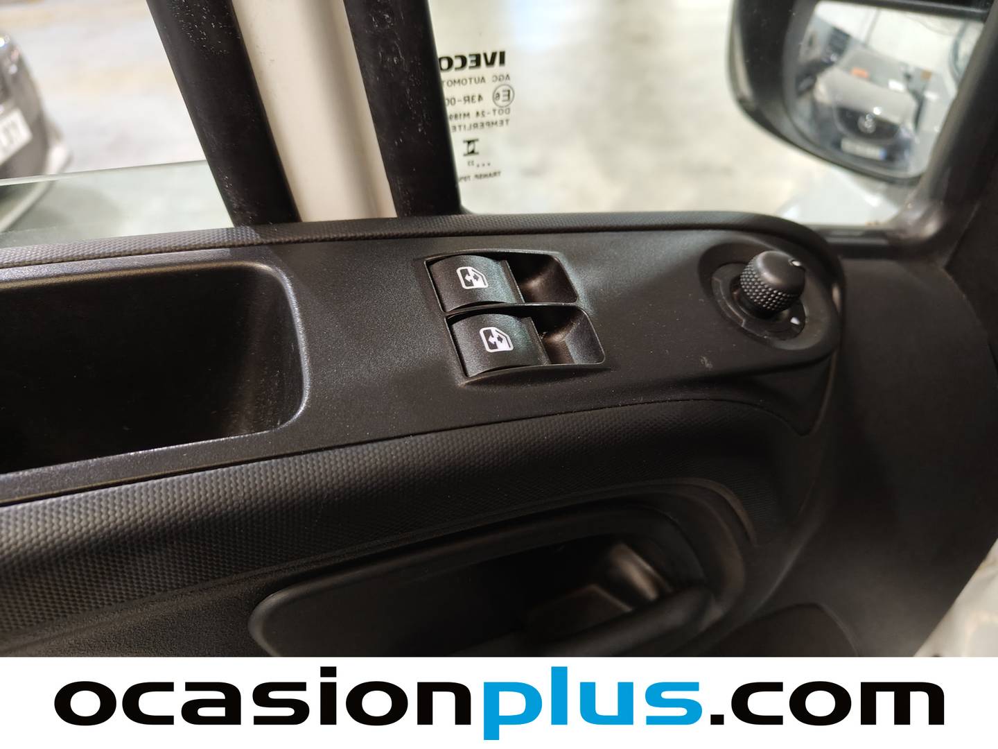 Foto Iveco Daily Iveco Daily 35C 18H A8 V 4100/H2 16 HD  (176 CV)