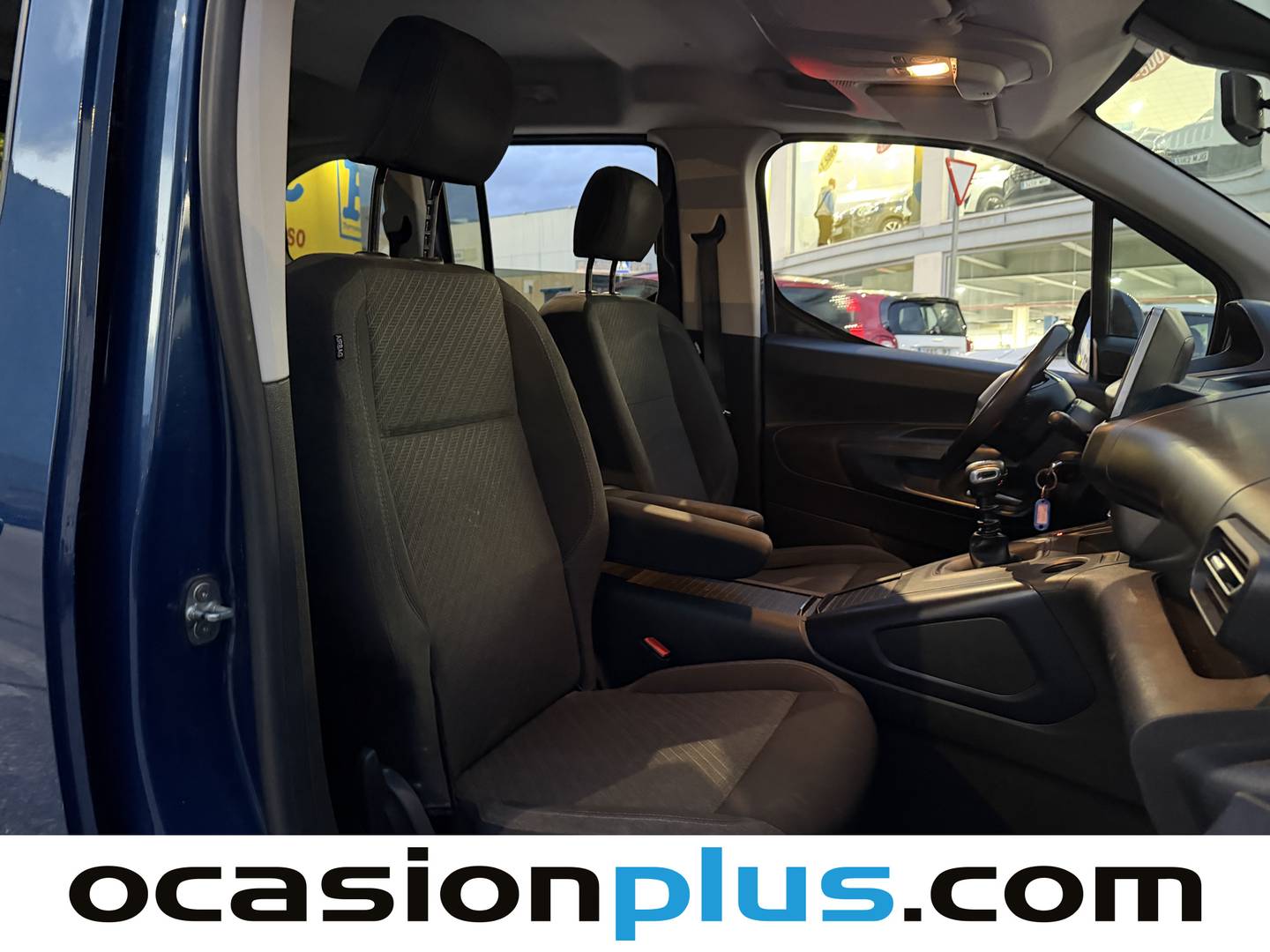 Foto Peugeot Rifter Peugeot Rifter BlueHDi 130 S&S Allure Standard (130 CV)