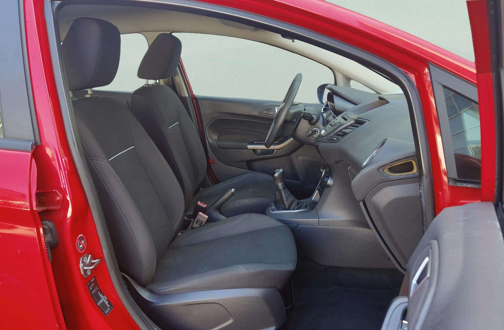 Ford Fiesta 1.0 EcoBoost Trend - foto 14