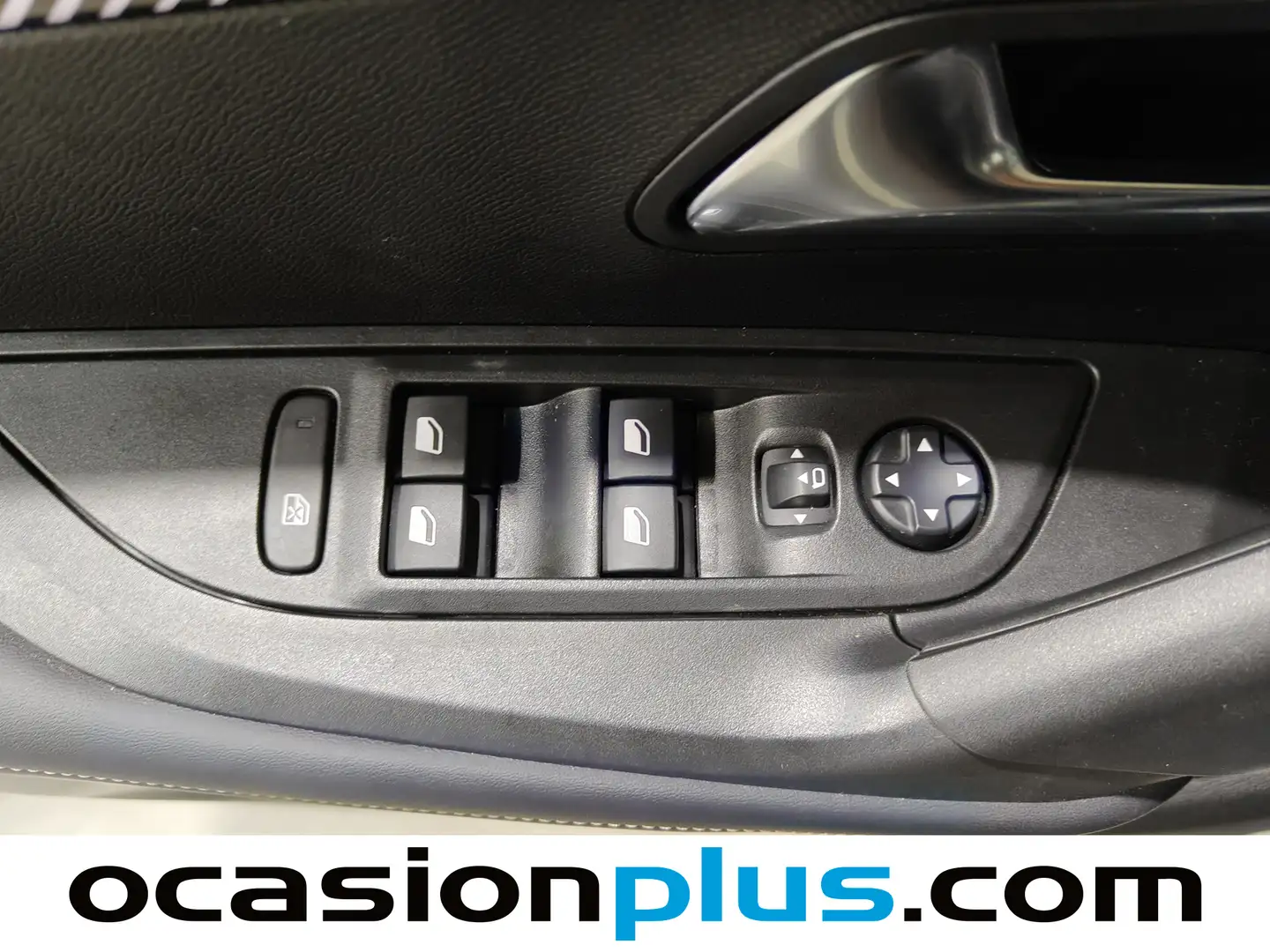 Foto Peugeot 2008 Peugeot 2008 PureTech 100 S&S Allure (100 CV)