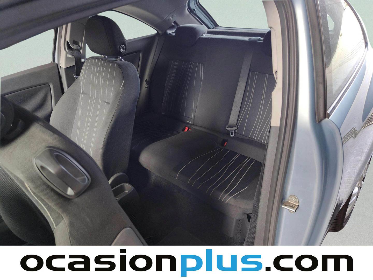 Foto asientos traseros Opel Corsa Opel Corsa 1.2 C'Mon MTA (80 CV)
