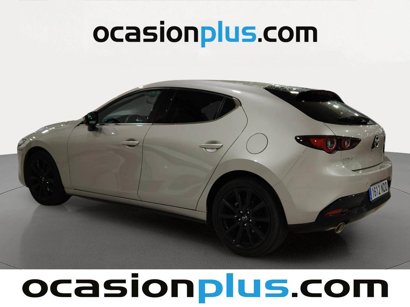 Foto trasera Mazda Mazda3 Mazda Mazda 3 2.0L e-SKYACTIV X MHEV Takumi AT (186 CV) izquierda