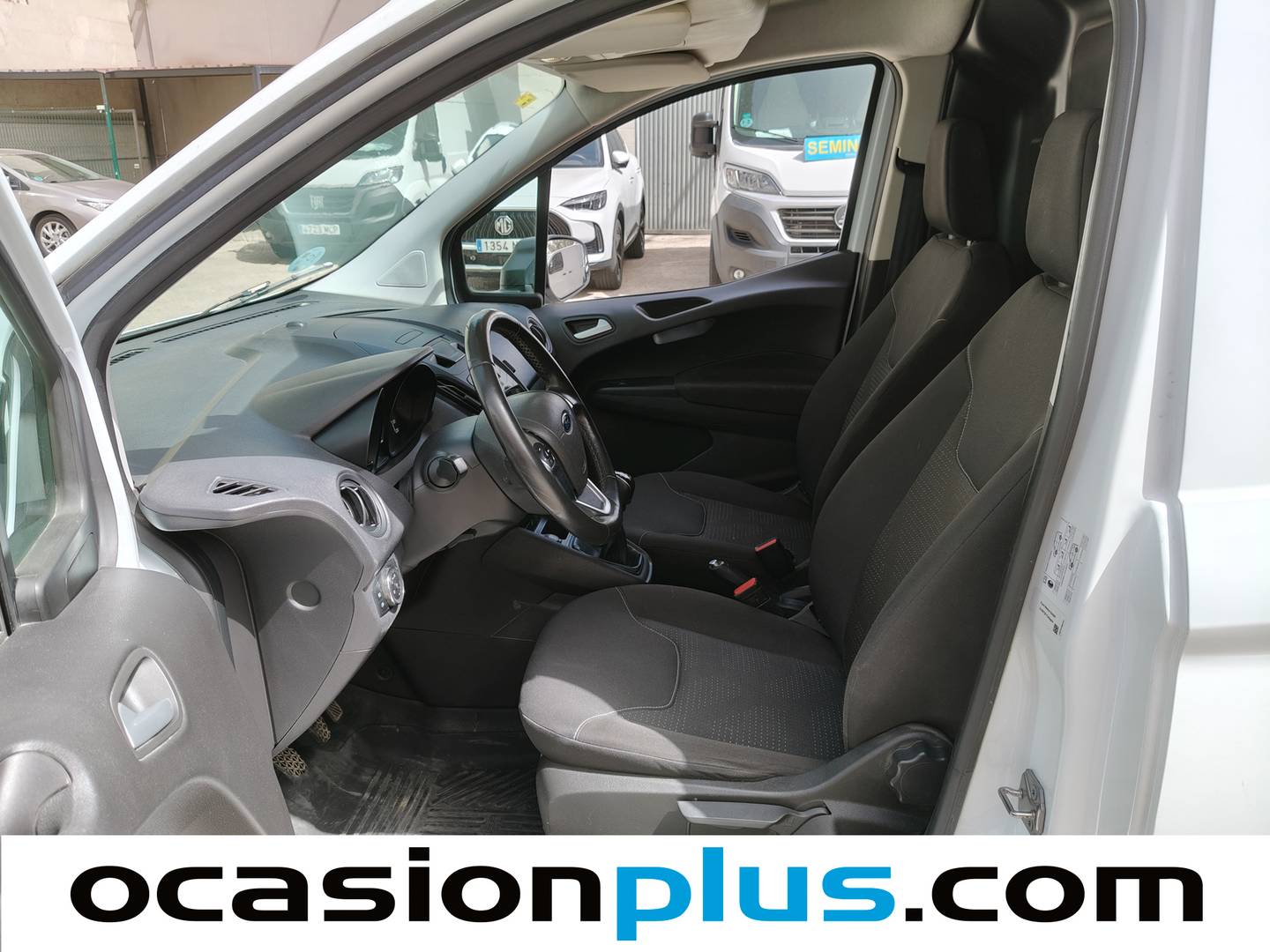 Foto asientos delanteros Ford Transit Courier Ford Transit Courier Furgon 1.5 TDCI Trend  (100 CV)