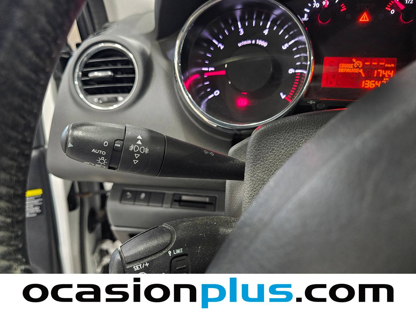 Peugeot 3008 Peugeot 3008 1.6 VTI Style (120 CV) seminuevo