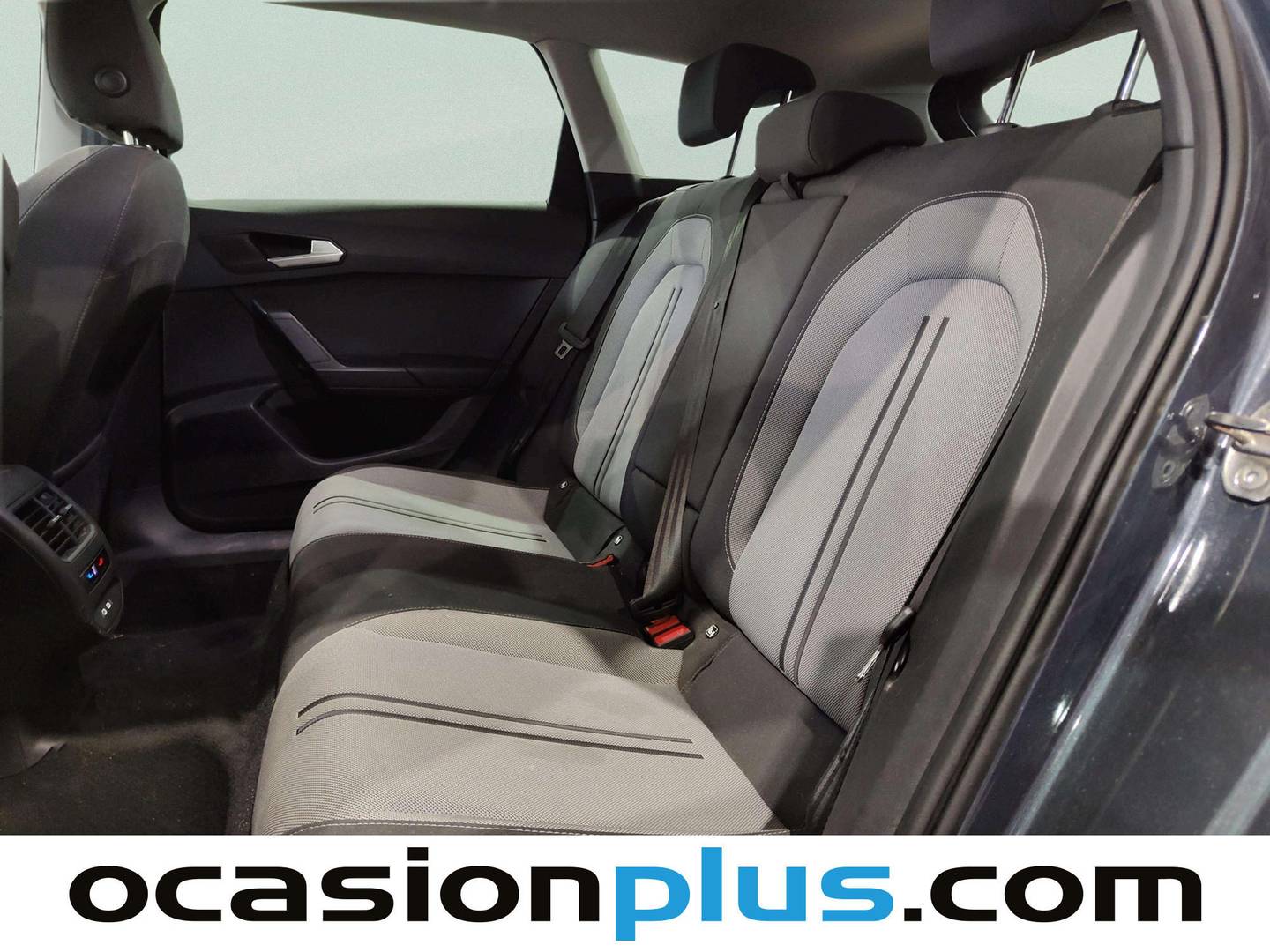 Foto asientos traseros Seat León Seat León ST 1.0 TSI S&S Style XL (110 CV)