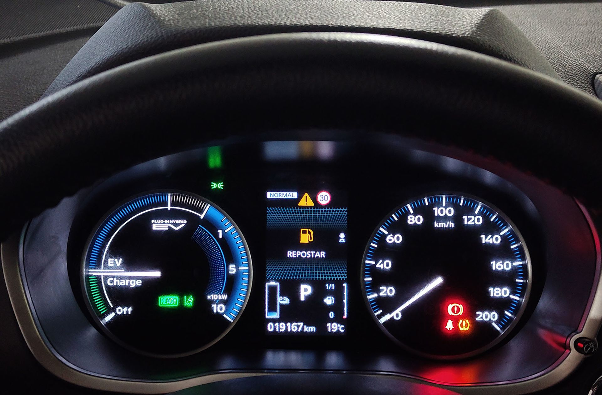 Mitsubishi Eclipse Cross 2.4 PHEV Kaiteki 4WD - foto 28