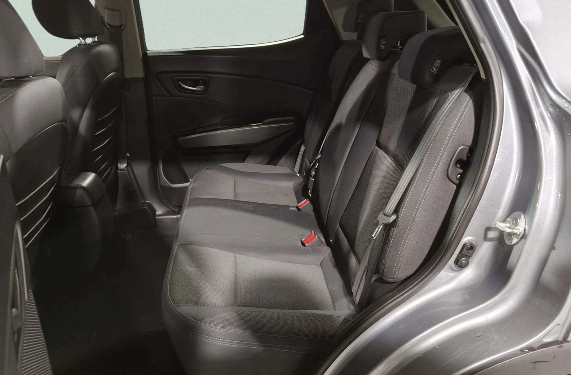 SsangYong Tivoli G12T Urban Plus - foto 12