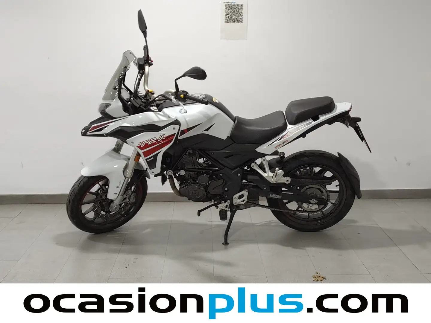 Foto Benelli TRK 251 Benelli TRK 251 (26 CV)