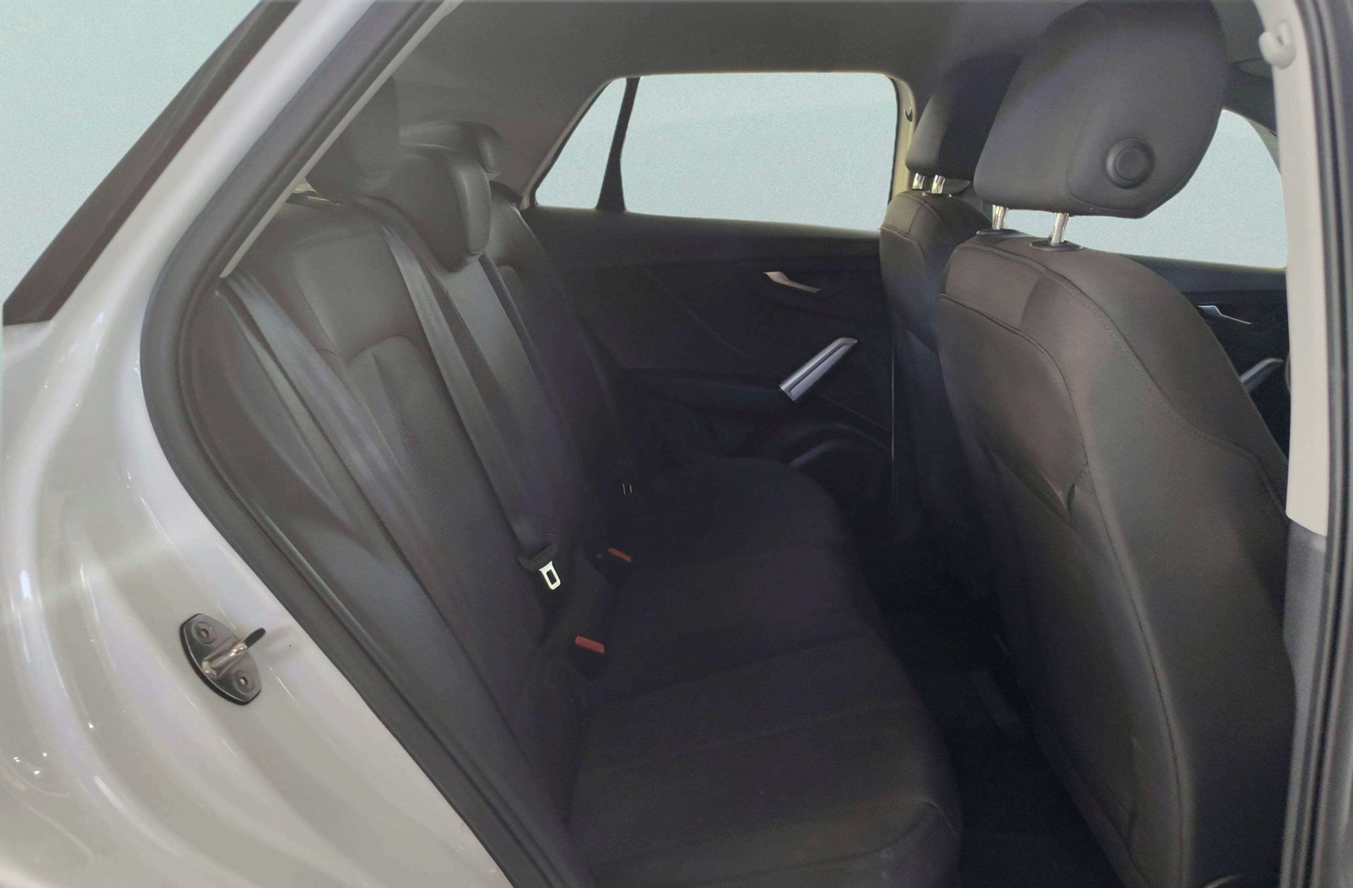 Audi Q2 Advanced 35 TFSI - foto 15