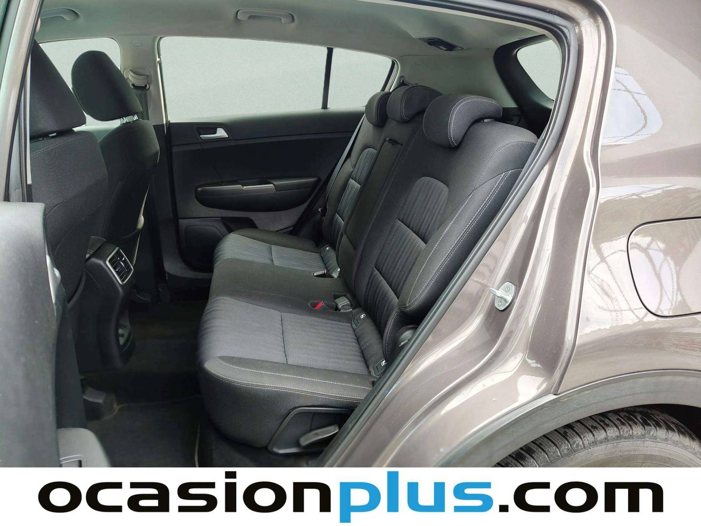 Foto asientos traseros KIA Sportage KIA Sportage 1.6 MHEV Concept 4x2 (136 CV)