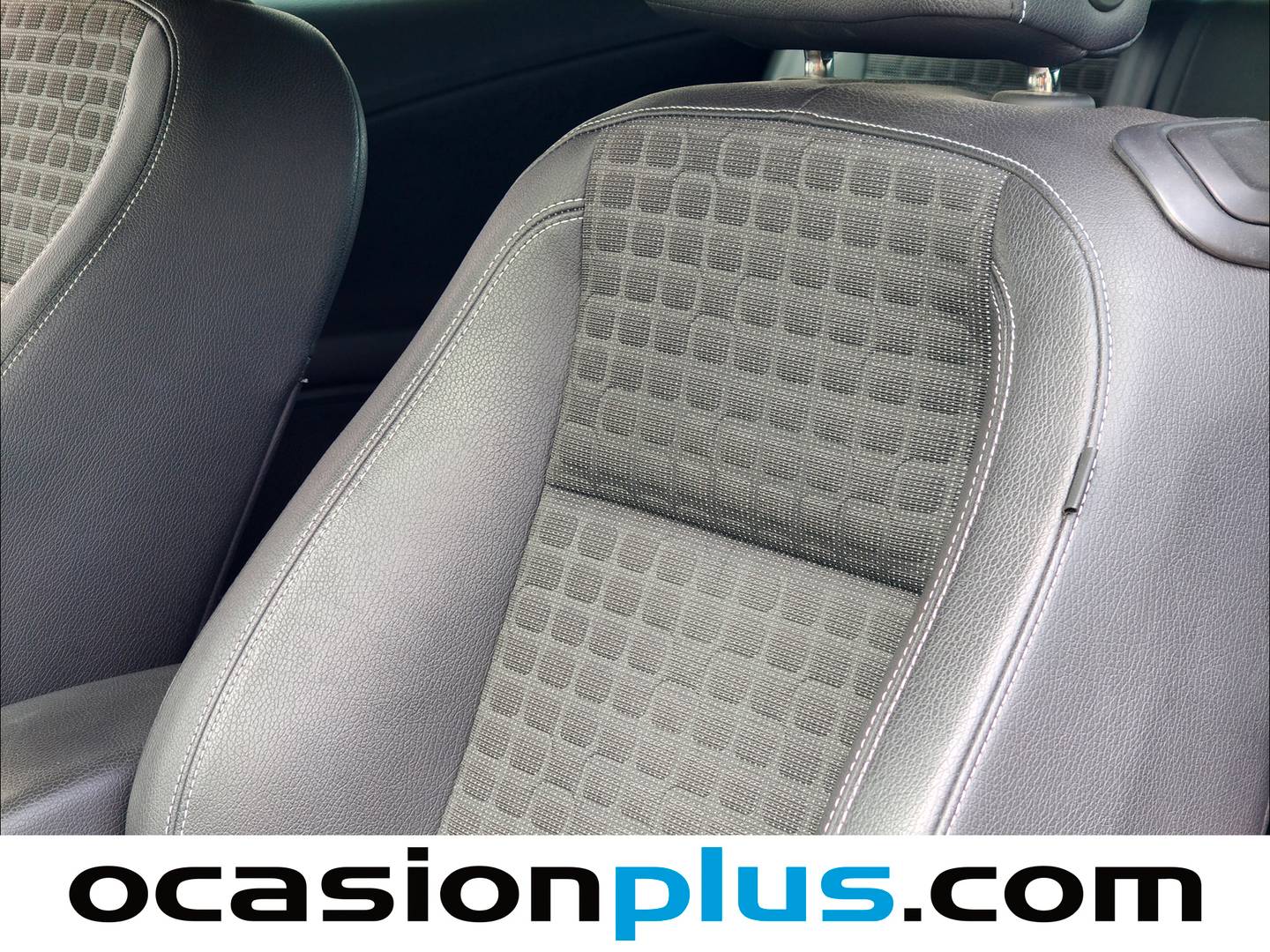 Foto Opel GTC Opel Astra 1.6 CDTI GTC S&S Sportive (136 CV)