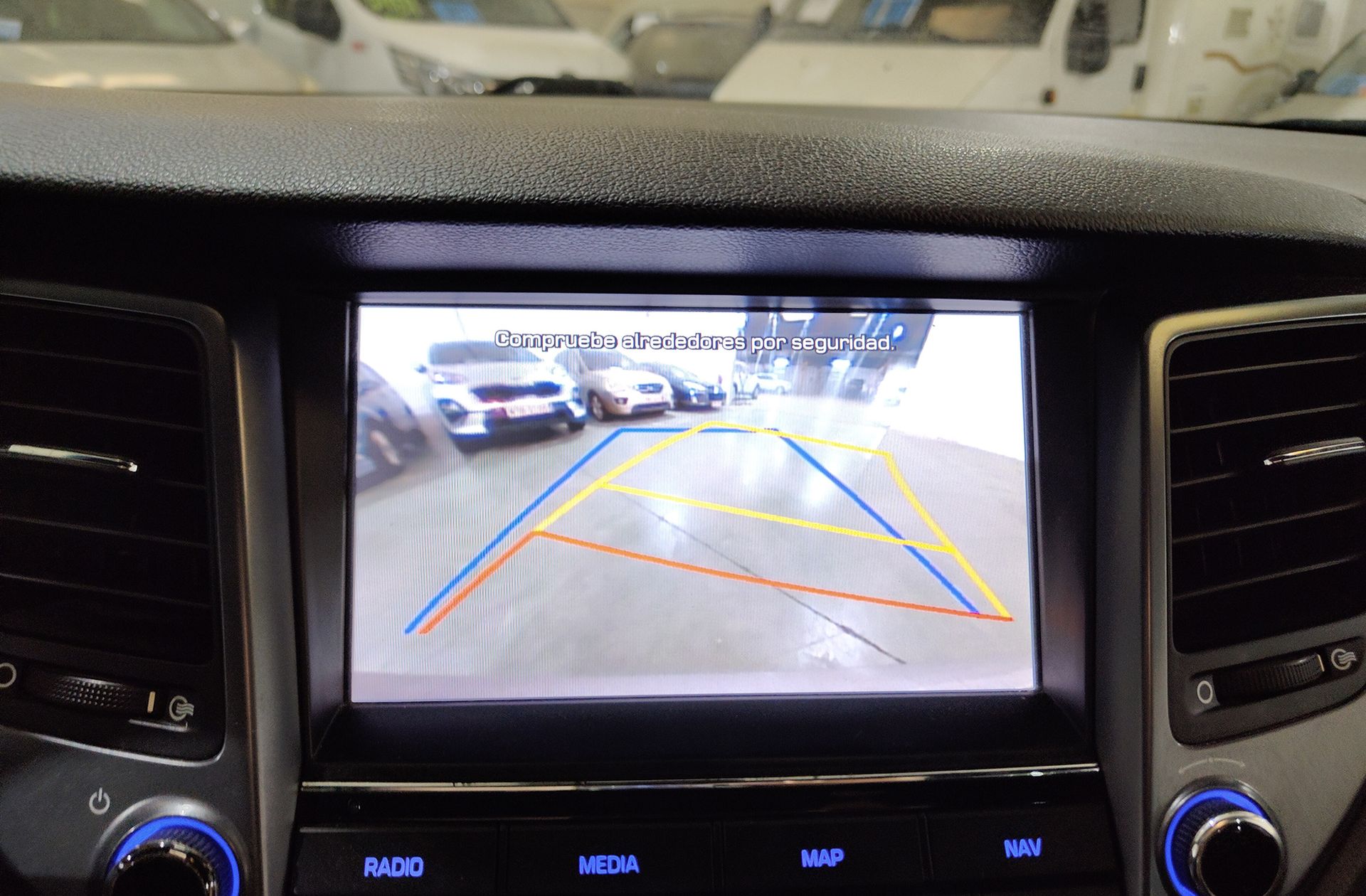Hyundai Tucson 1.6 T-GDi BlueDrive Go! Sky DCT 4x2 - foto 9