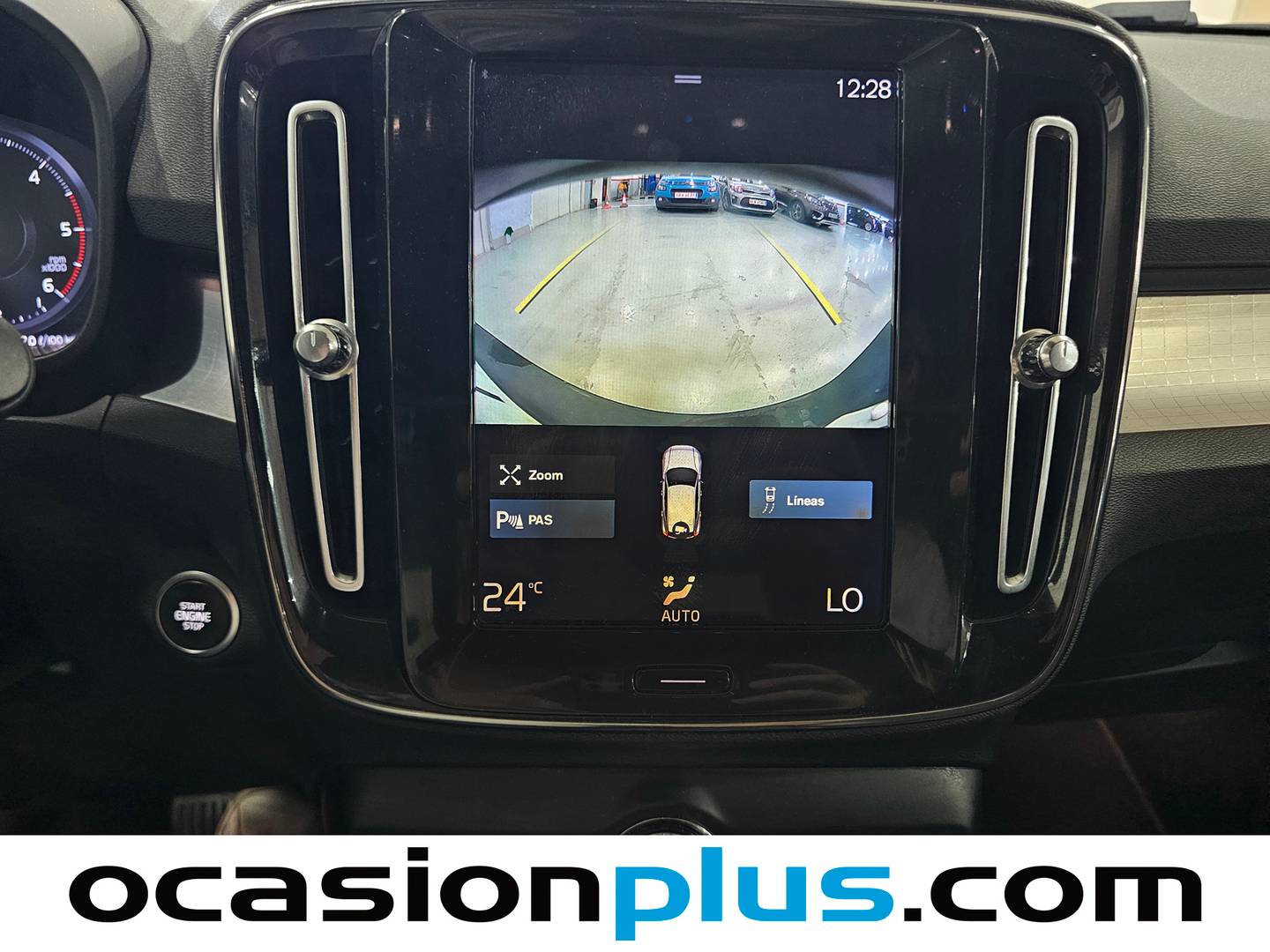 Extras y acabados del Volvo XC40 Volvo XC40 D3 Momentum AWD Auto (150 CV)