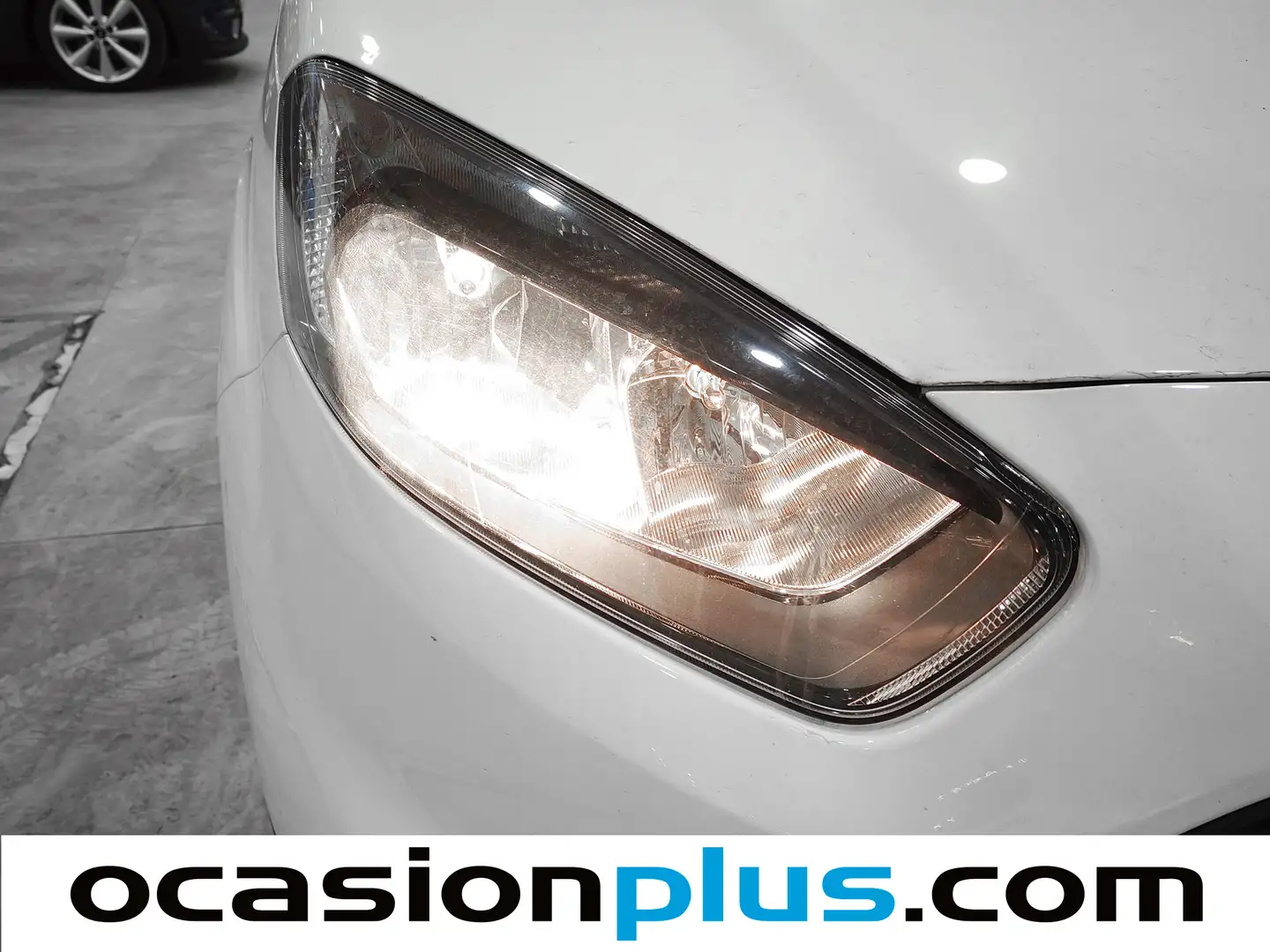 Foto Ford Transit Courier Ford Transit Courier 1.5 TDCI Trend (75 CV)