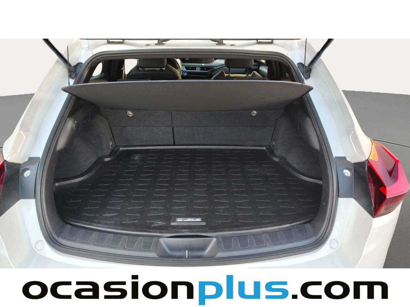 Fotos maletero Lexus UX Lexus UX 250h Executive (184 CV)