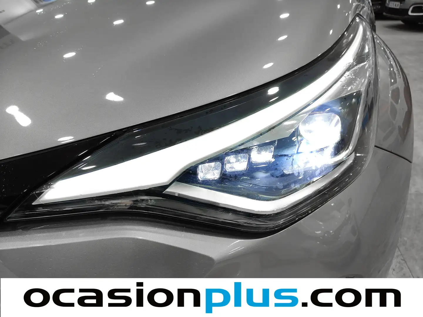 Foto Toyota C-HR Toyota C-HR 180H Advance  (184 CV)