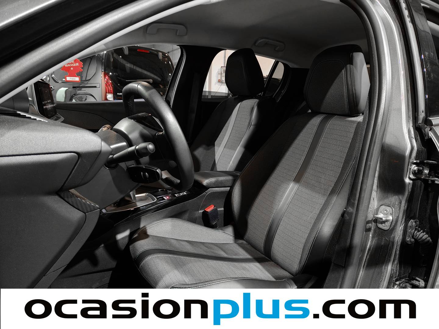 Foto Peugeot 208 Peugeot 208 PureTech 100 Allure (100 CV)