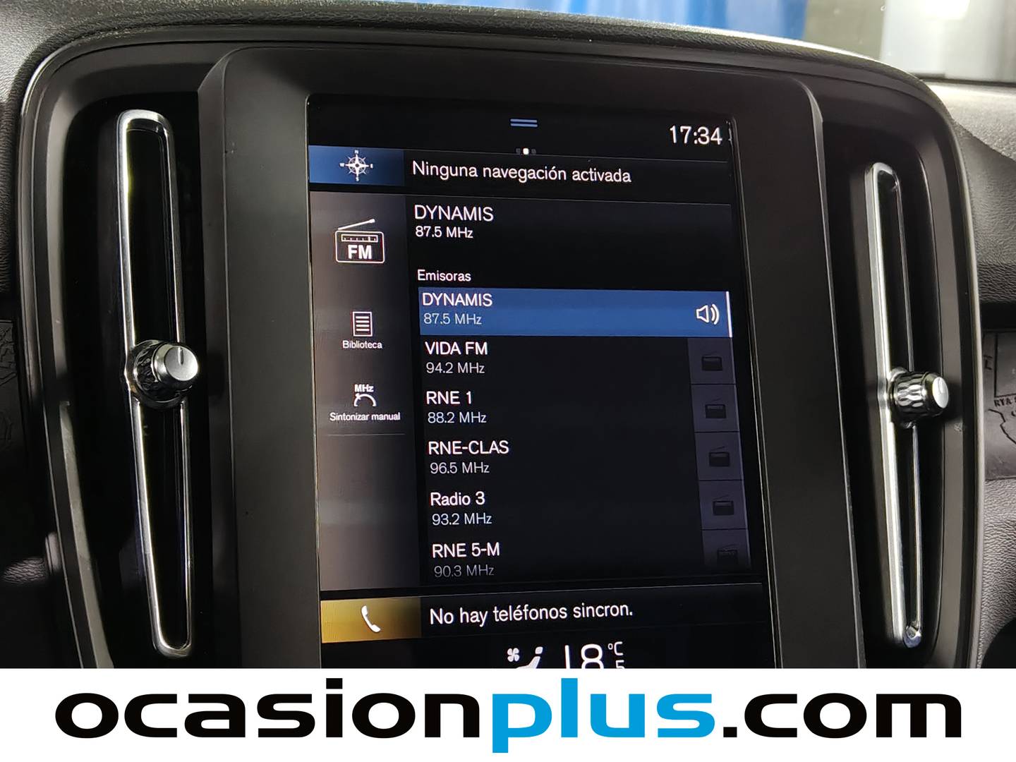 Foto Volvo XC40 Volvo XC40 T2 Momentum Core (129 CV)